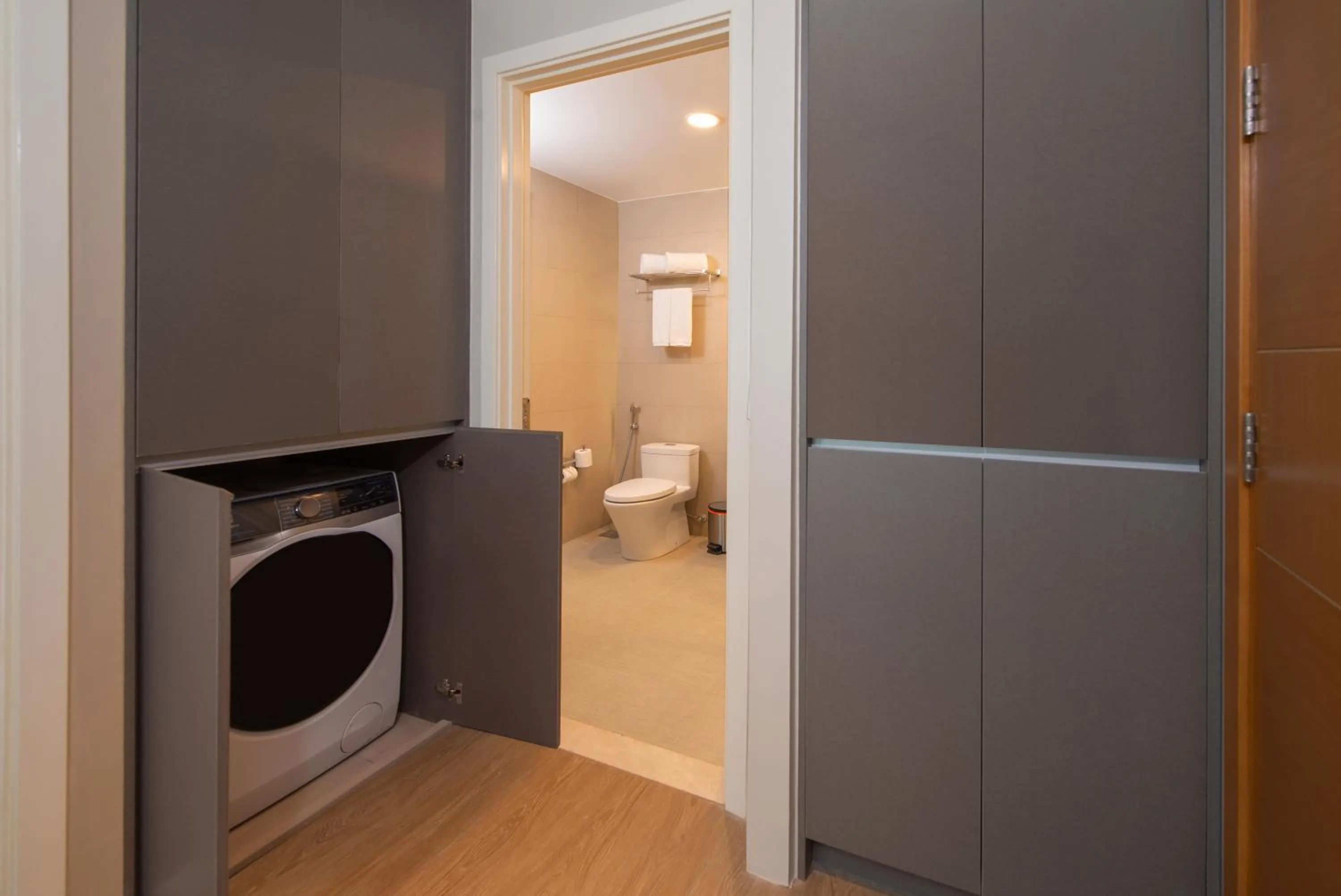 Toilet in Citadines Roces Quezon City