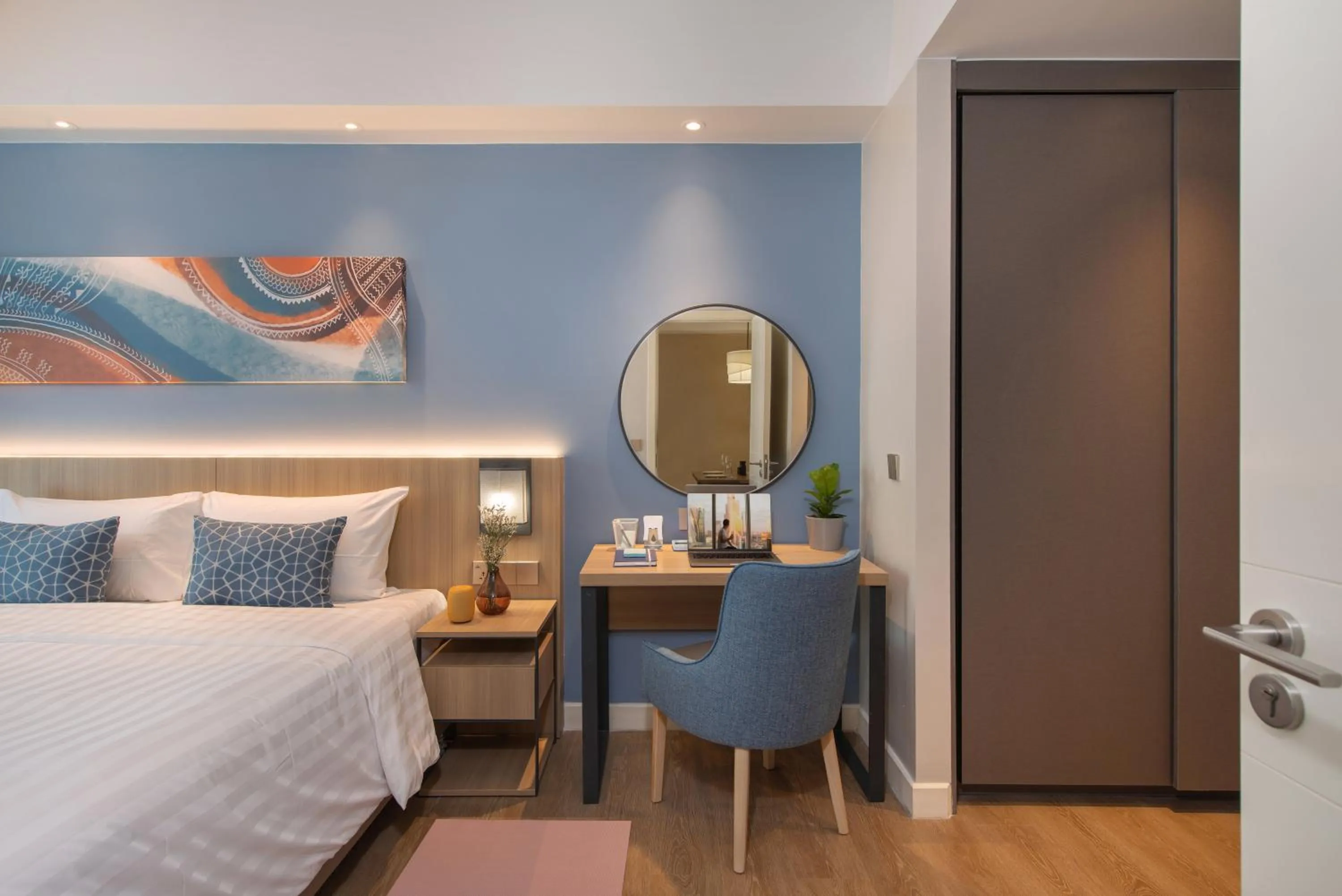 Seating area, Bed in Citadines Roces Quezon City