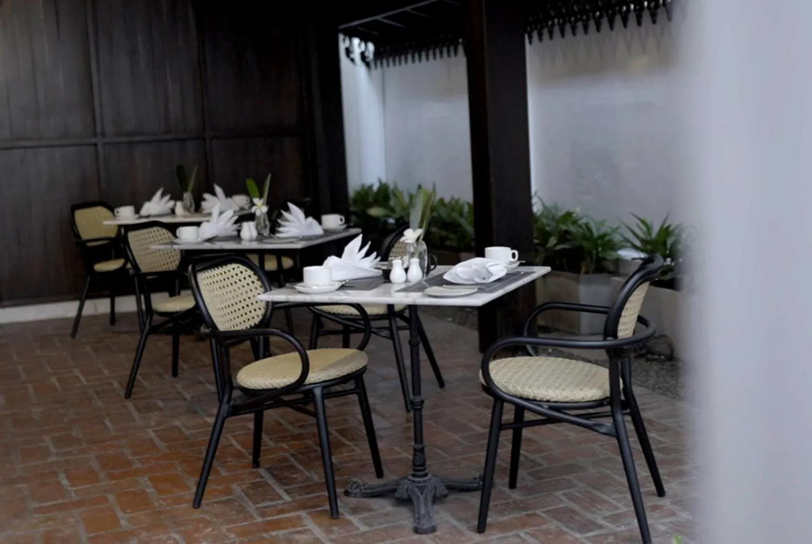 Restaurant/places to eat in V Maison Boutique Hotel