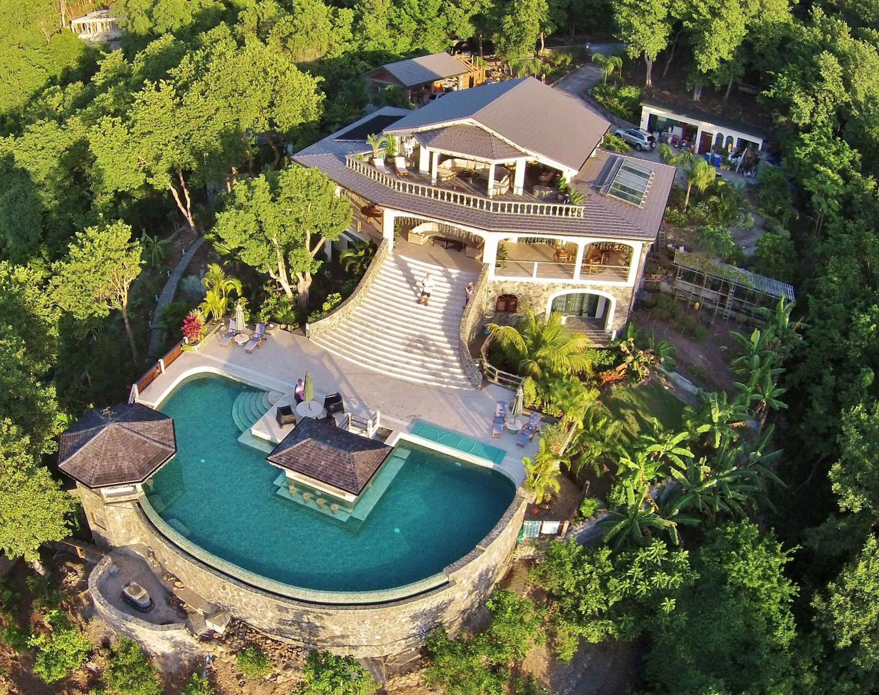 Patio in Tropical Hideaway