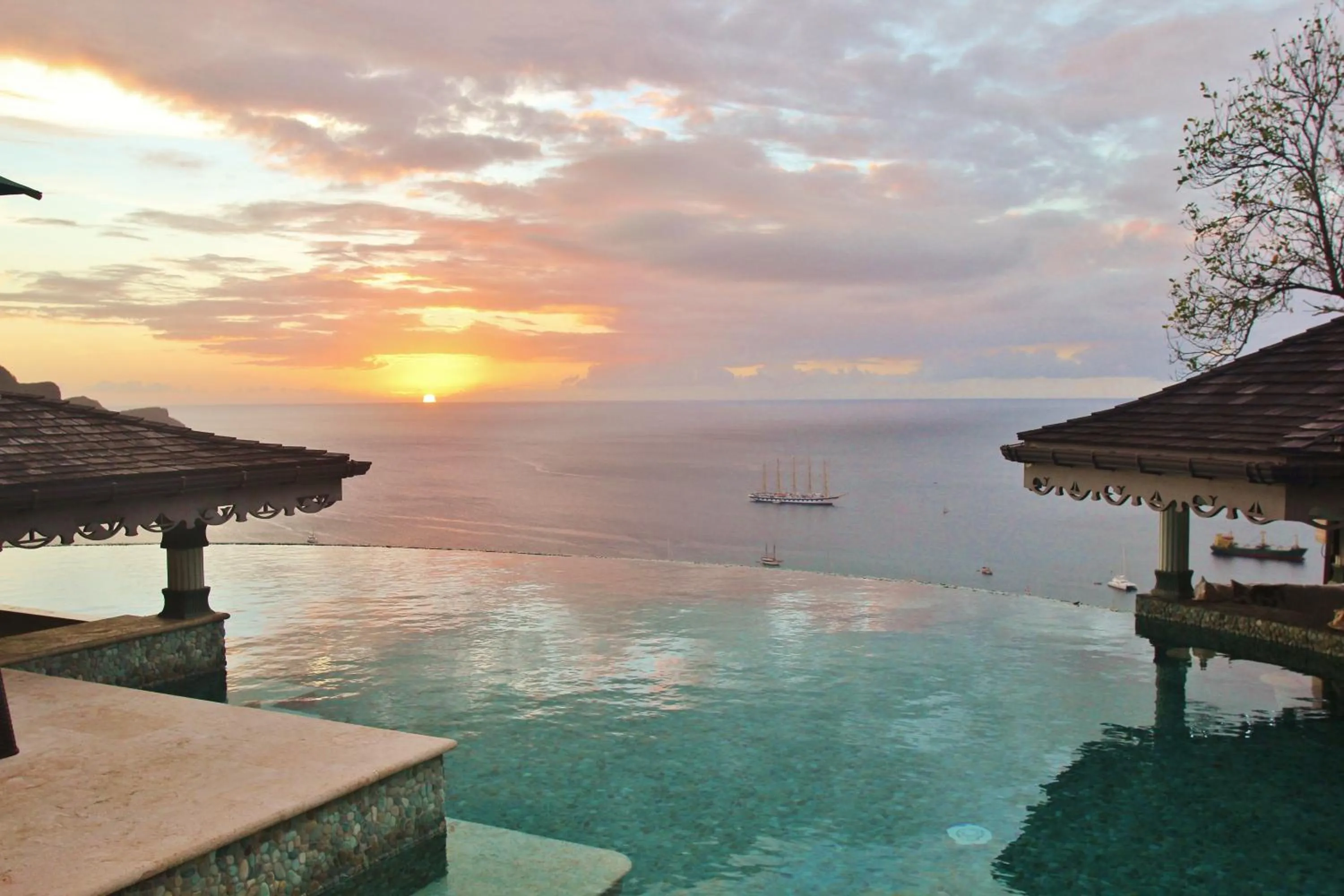 Pool view in Tropical Hideaway