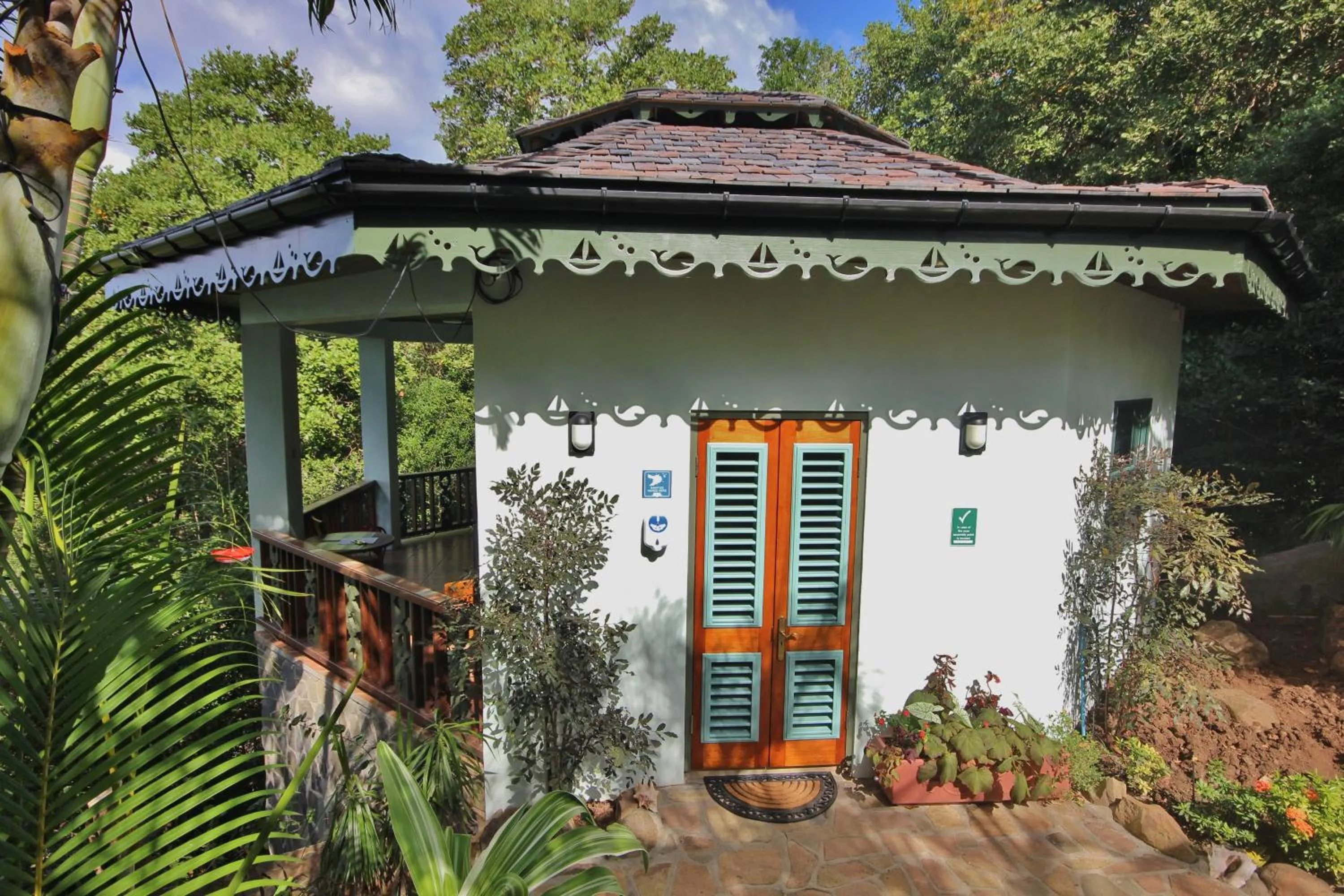 Property building in Tropical Hideaway