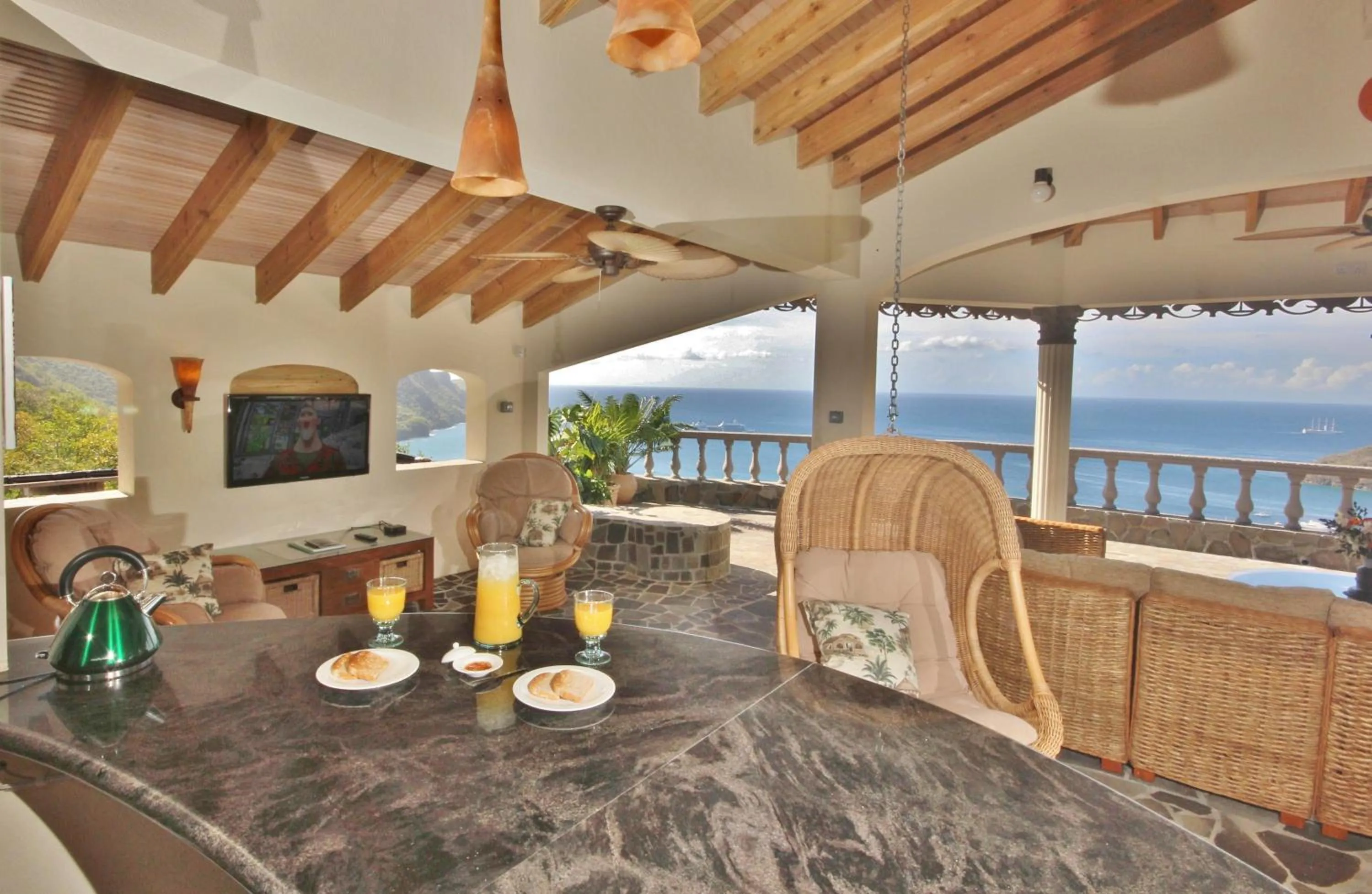 Patio in Tropical Hideaway