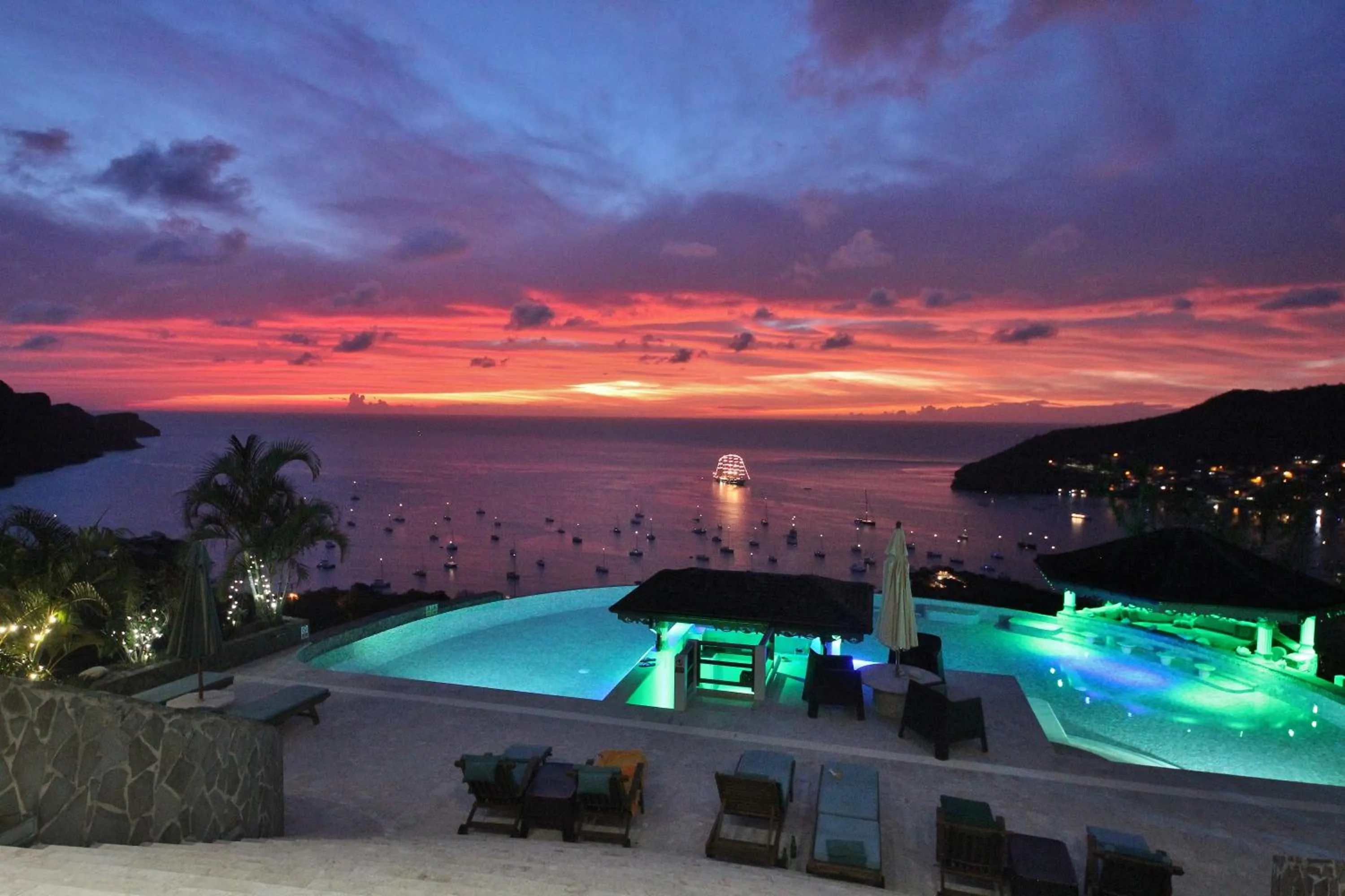Pool view in Tropical Hideaway