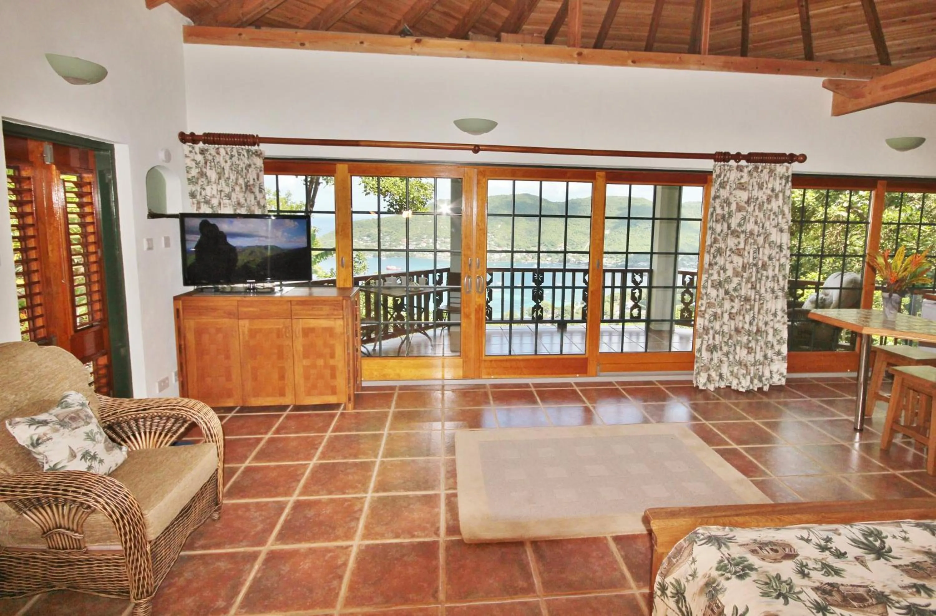 Patio in Tropical Hideaway