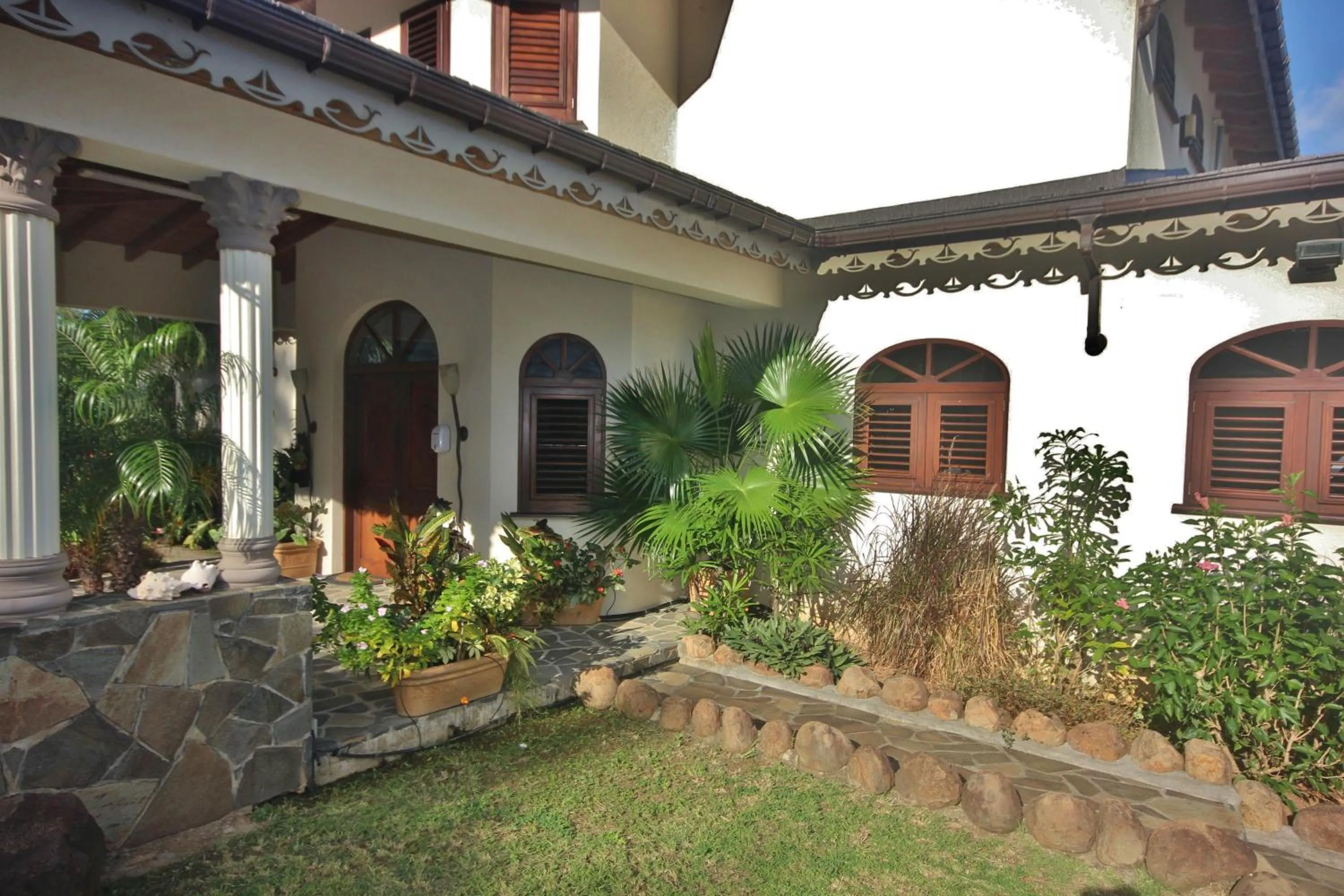 Property building in Tropical Hideaway