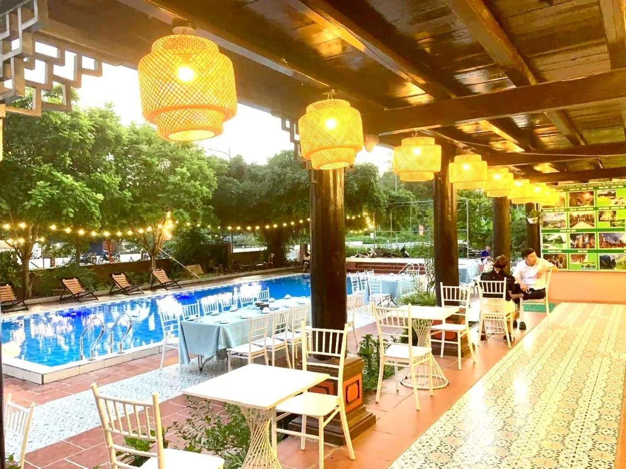 Restaurant/places to eat in Woodstock Beach Camp