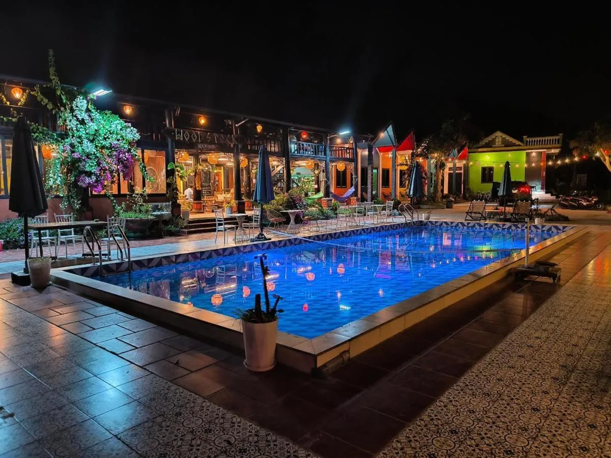 Woodstock Beach Camp