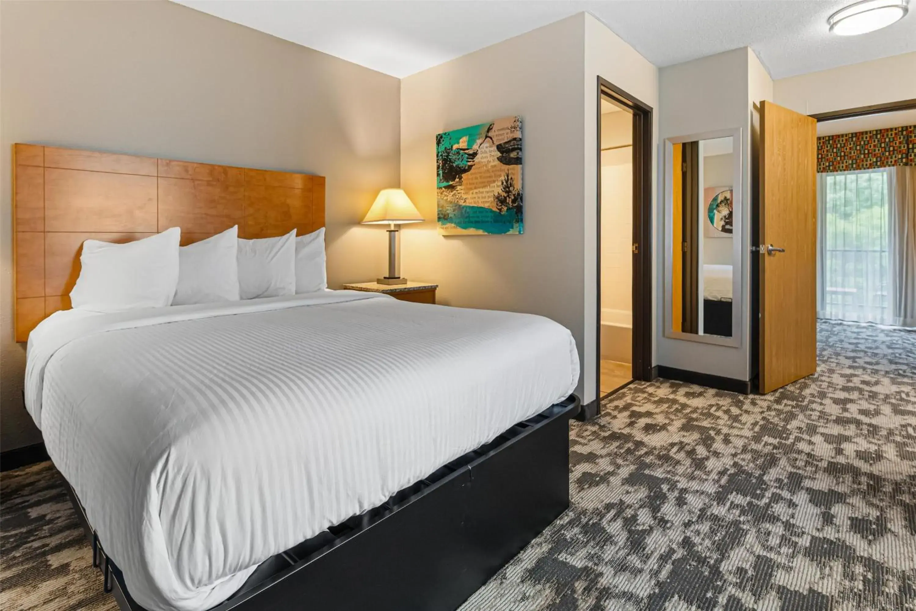 Suite with One King Bed and One Queen Bed in Best Western Ambassador Inn & Suites Suite with One King Bed and One Queen Bed in Best Western Ambassador Inn & Suites