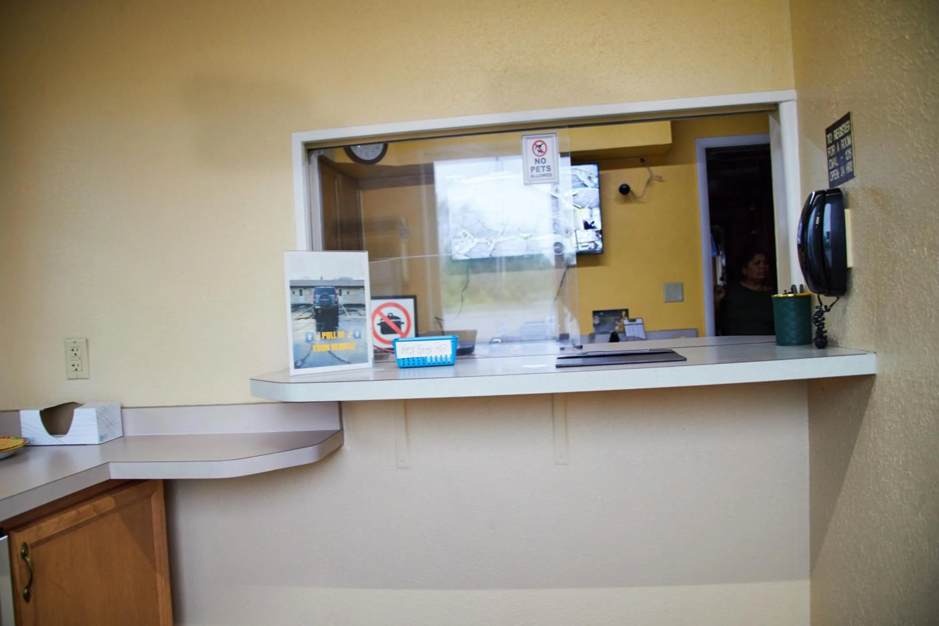Lobby or reception in The Perrysburg Budget Inn