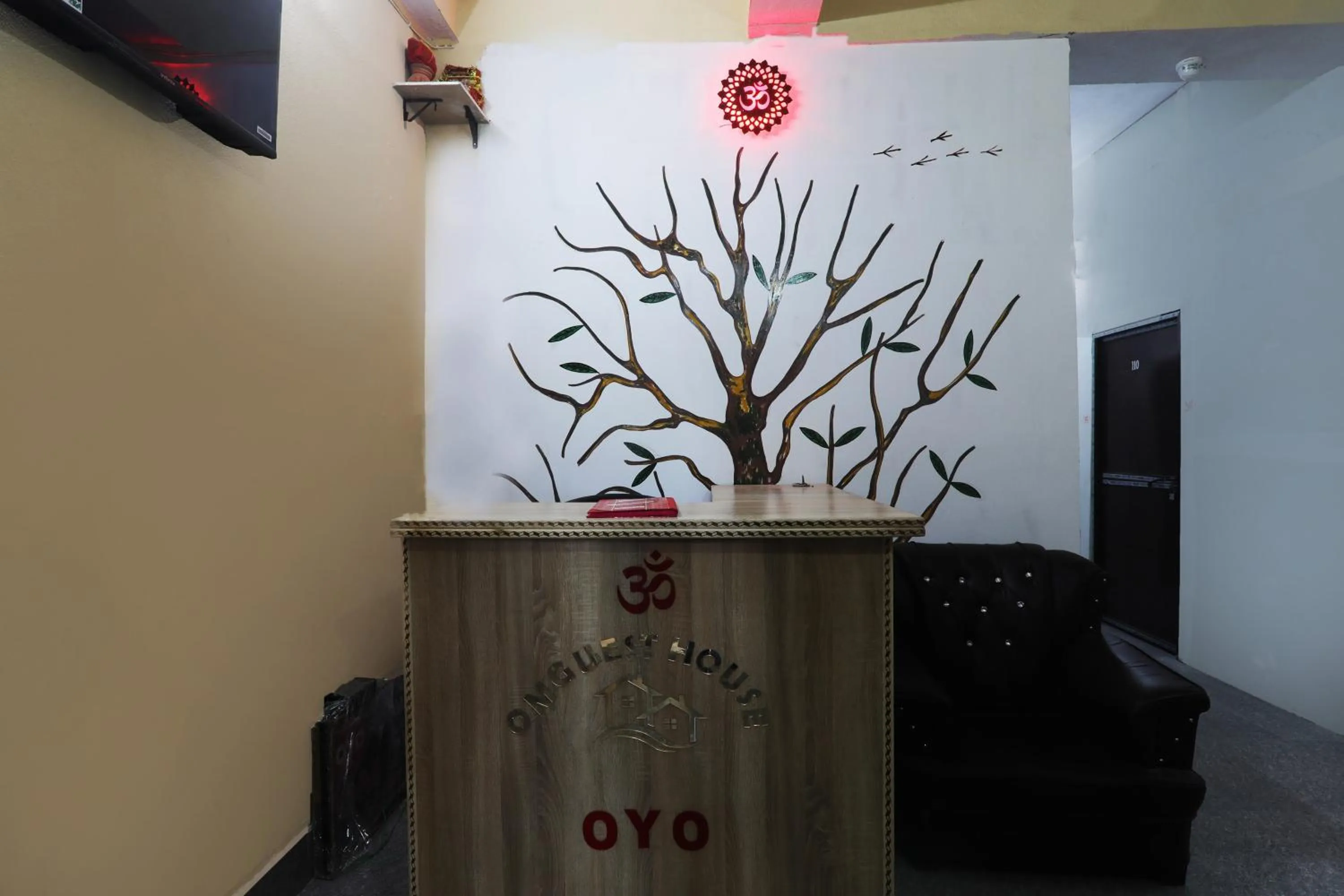 Lobby or reception in Hotel O OM Guest House