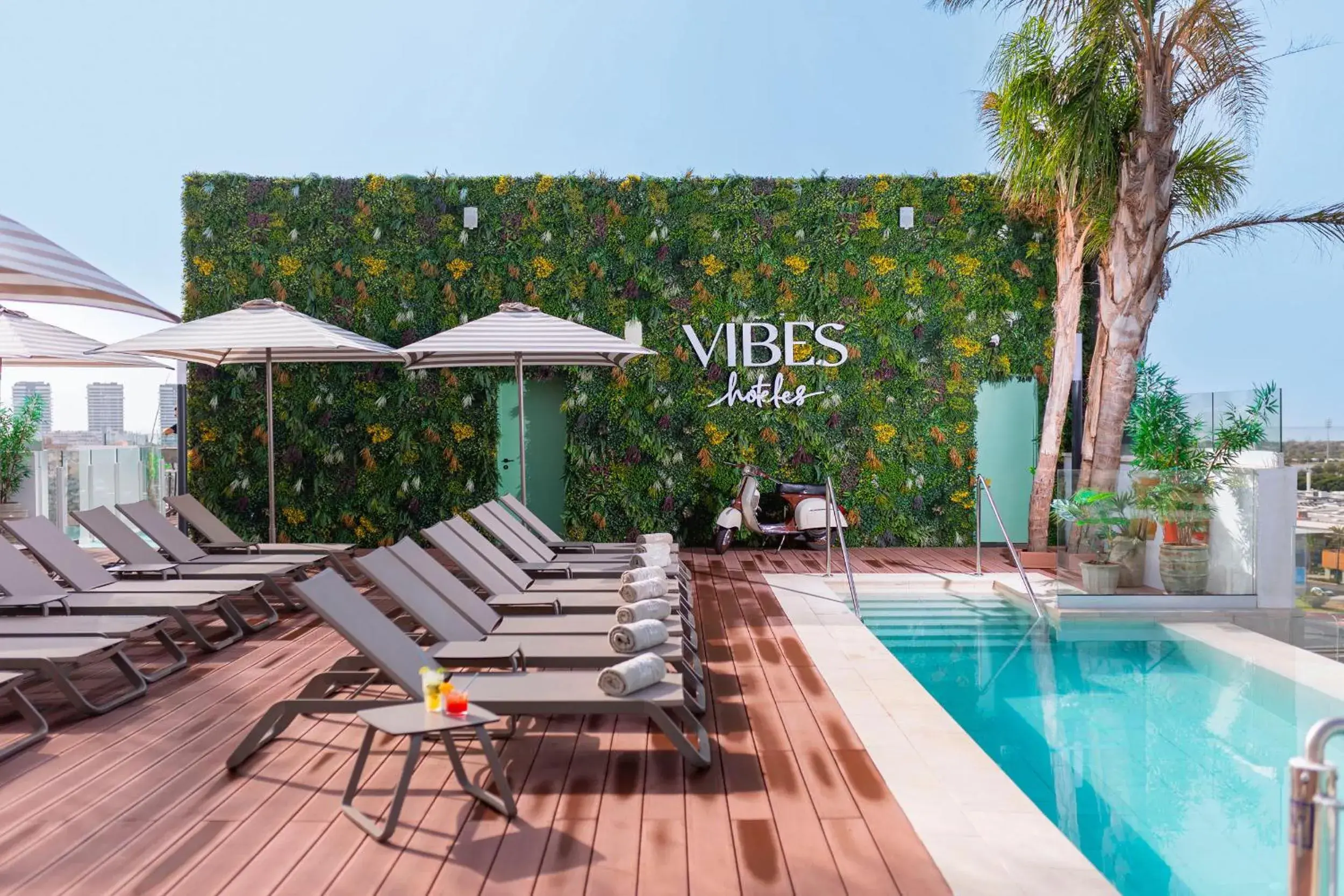 Swimming pool in Hotel Málaga Vibes Swimming pool in Hotel Málaga Vibes