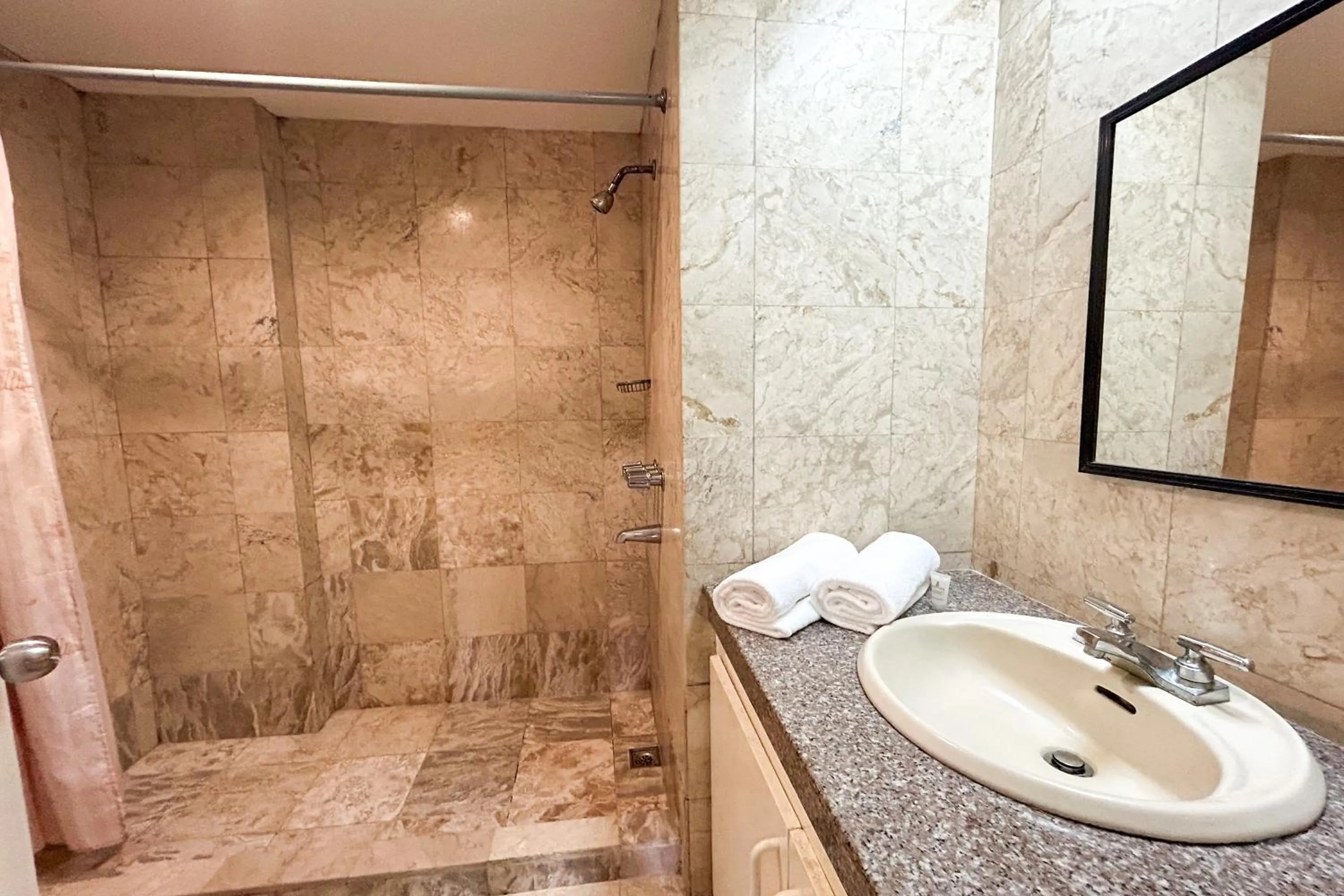 Bathroom in Sunette Tower Suites Makati City Center