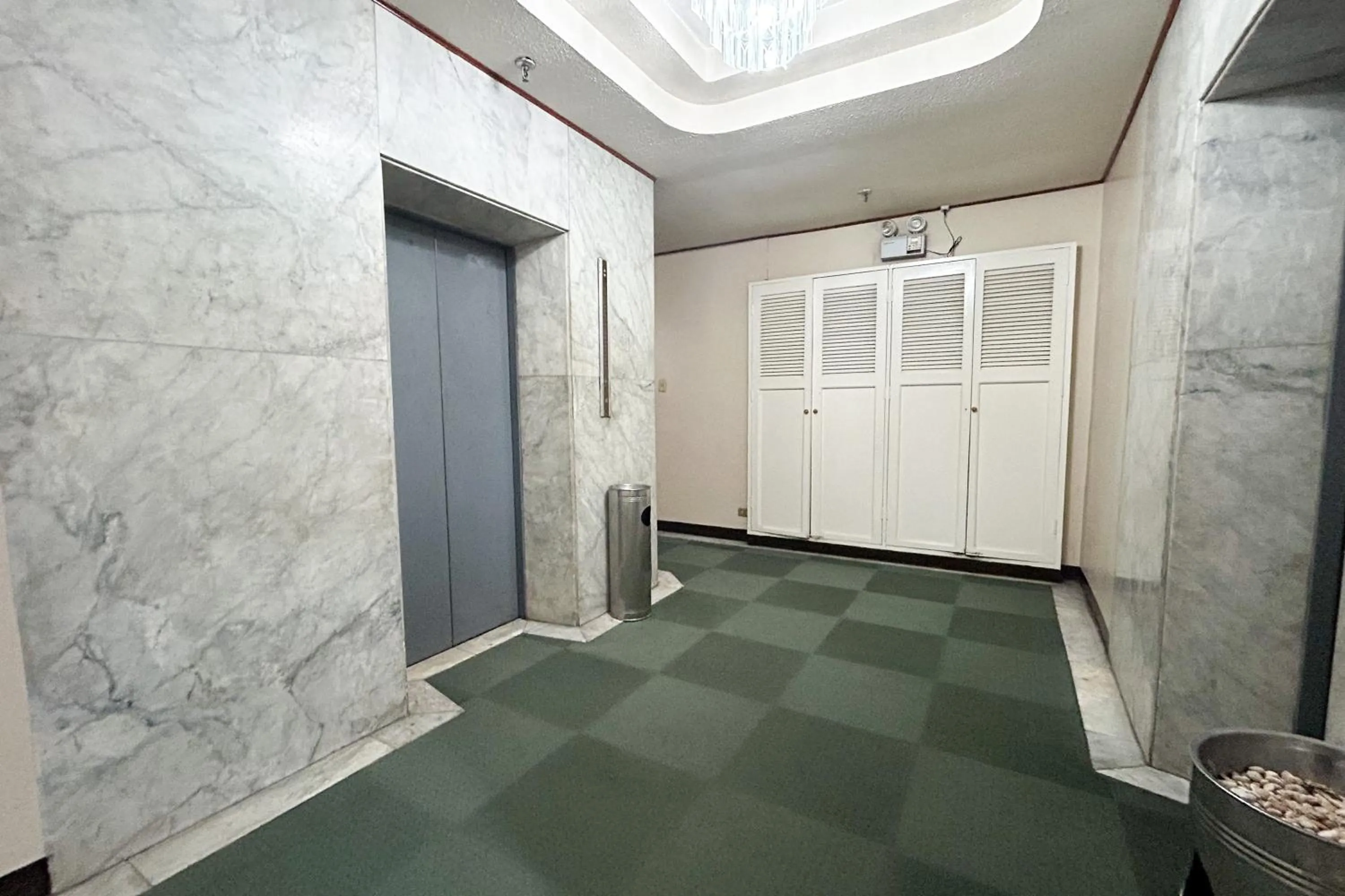 elevator in Sunette Tower Suites Makati City Center