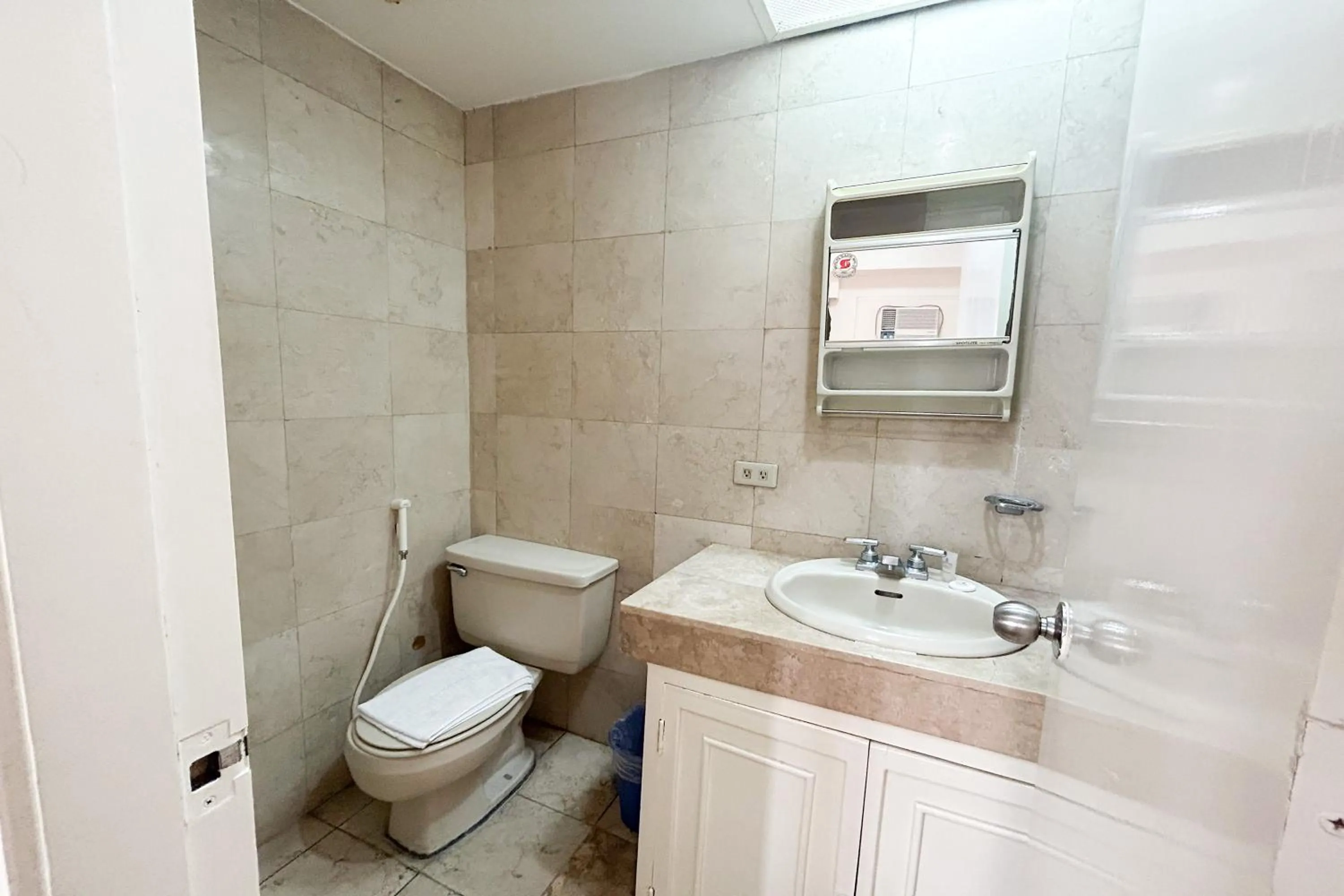 Bathroom in Sunette Tower Suites Makati City Center