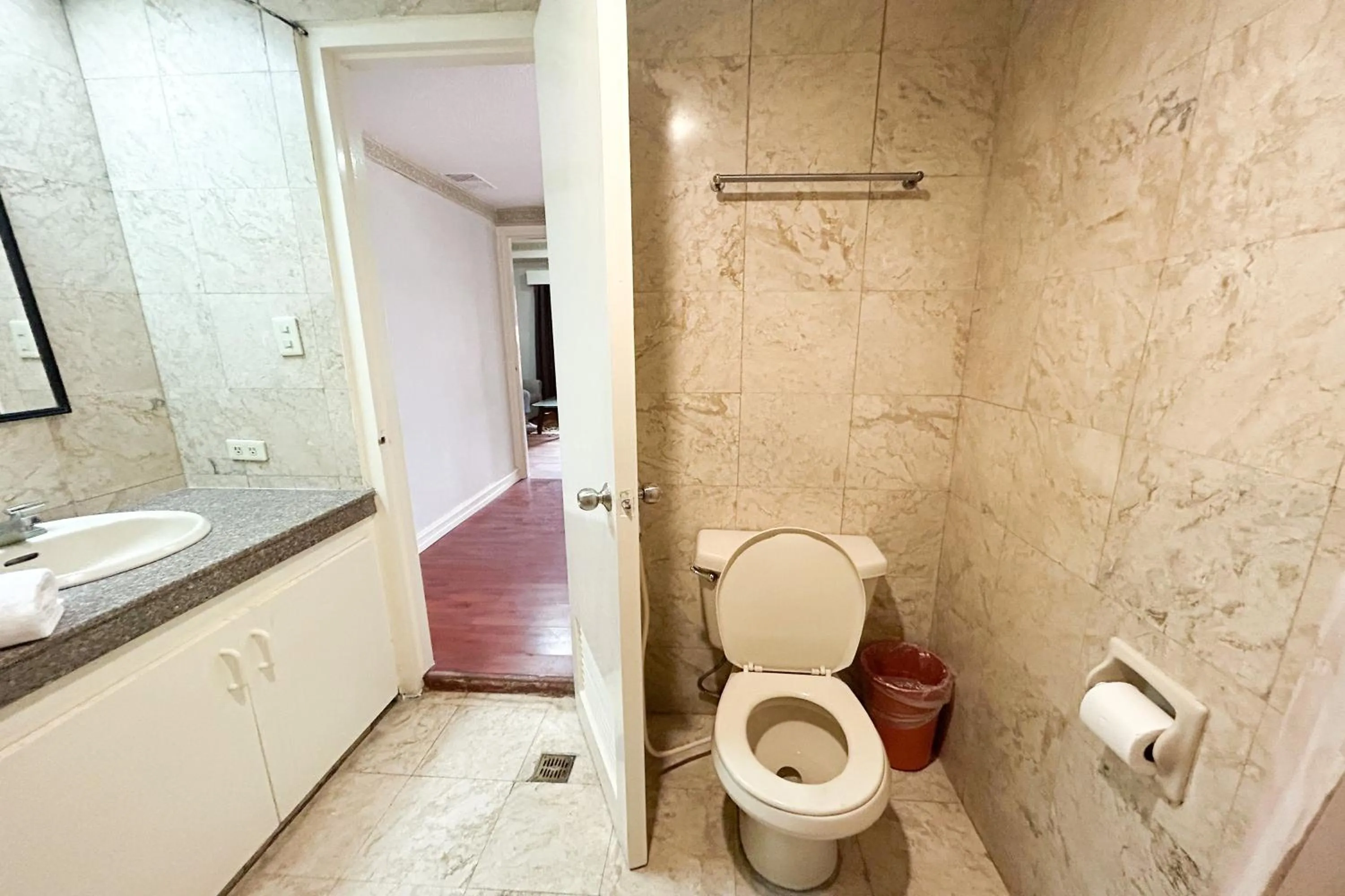 Bathroom in Sunette Tower Suites Makati City Center