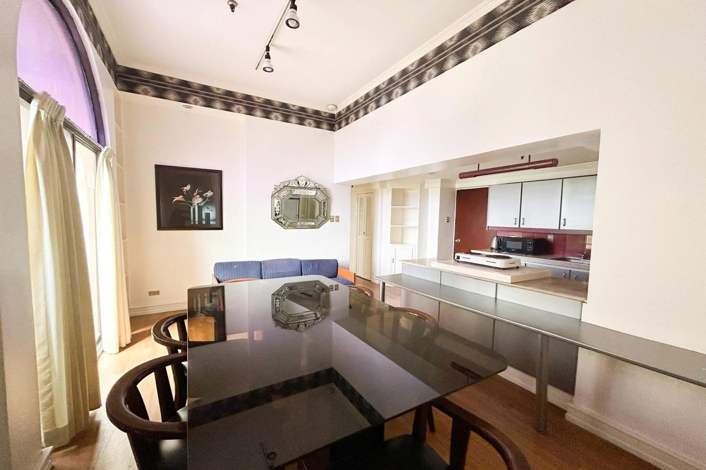 Kitchen or kitchenette in Sunette Tower Suites Makati City Center