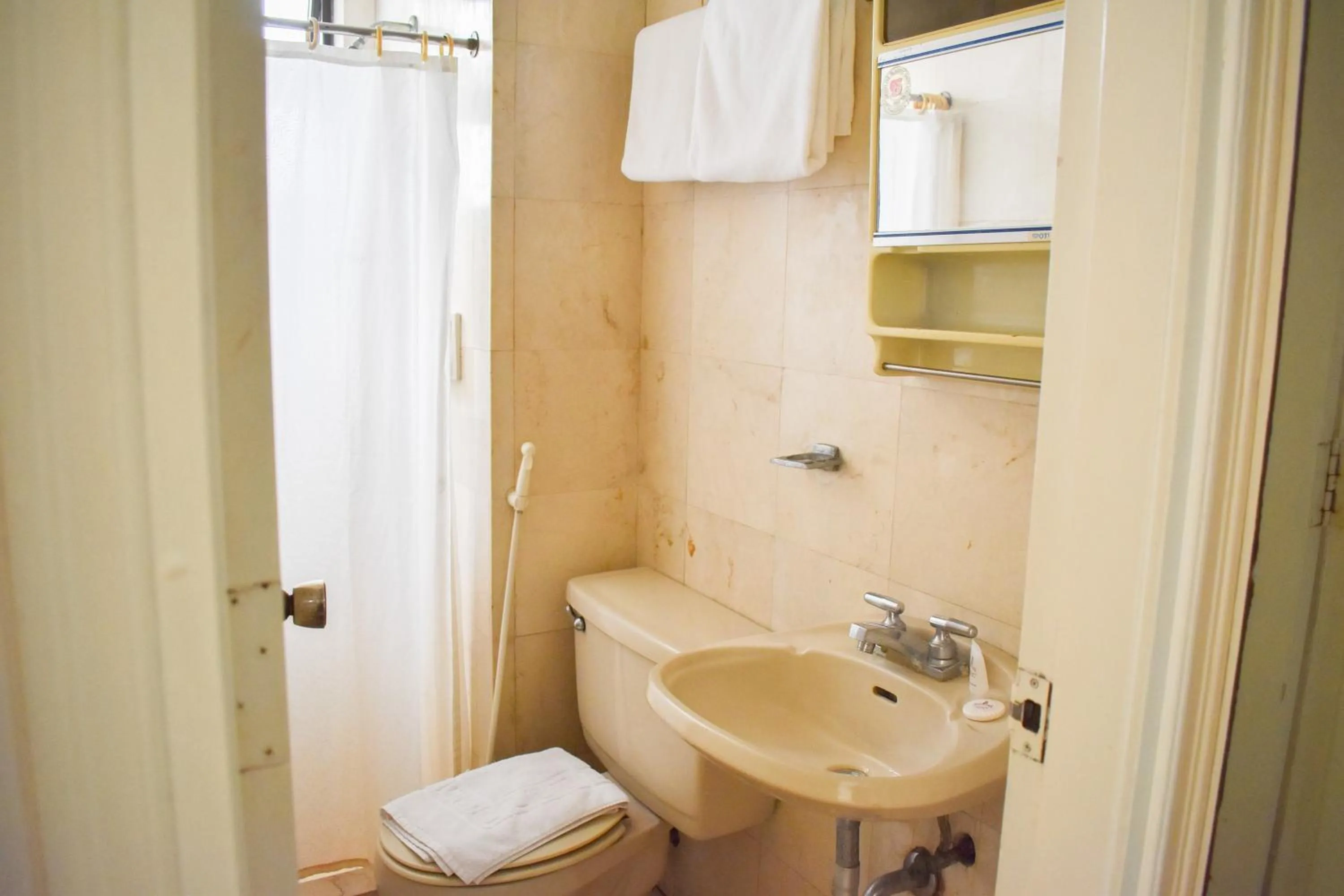 Bathroom in Sunette Tower Suites Makati City Center