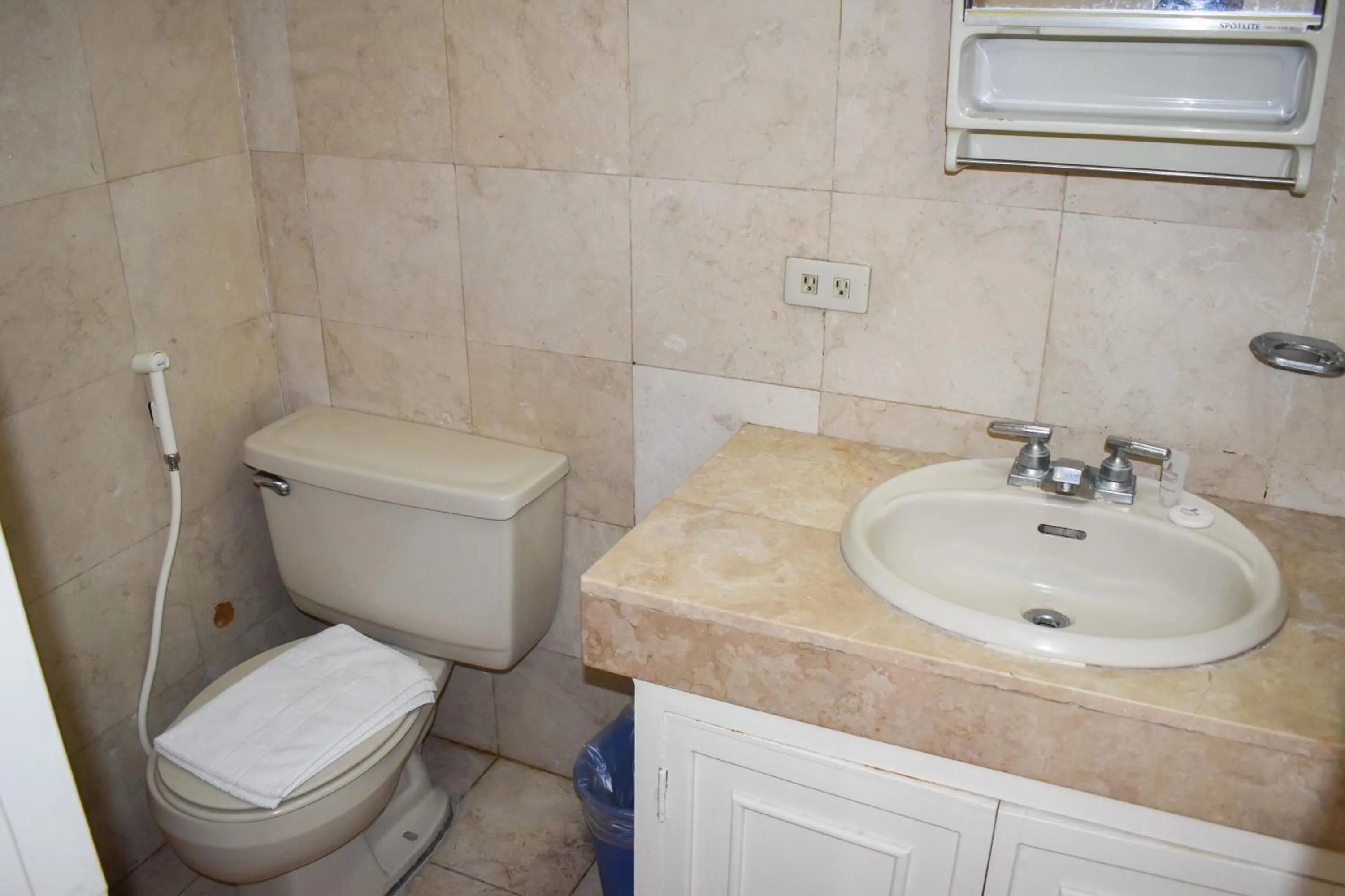 Bathroom in Sunette Tower Suites Makati City Center