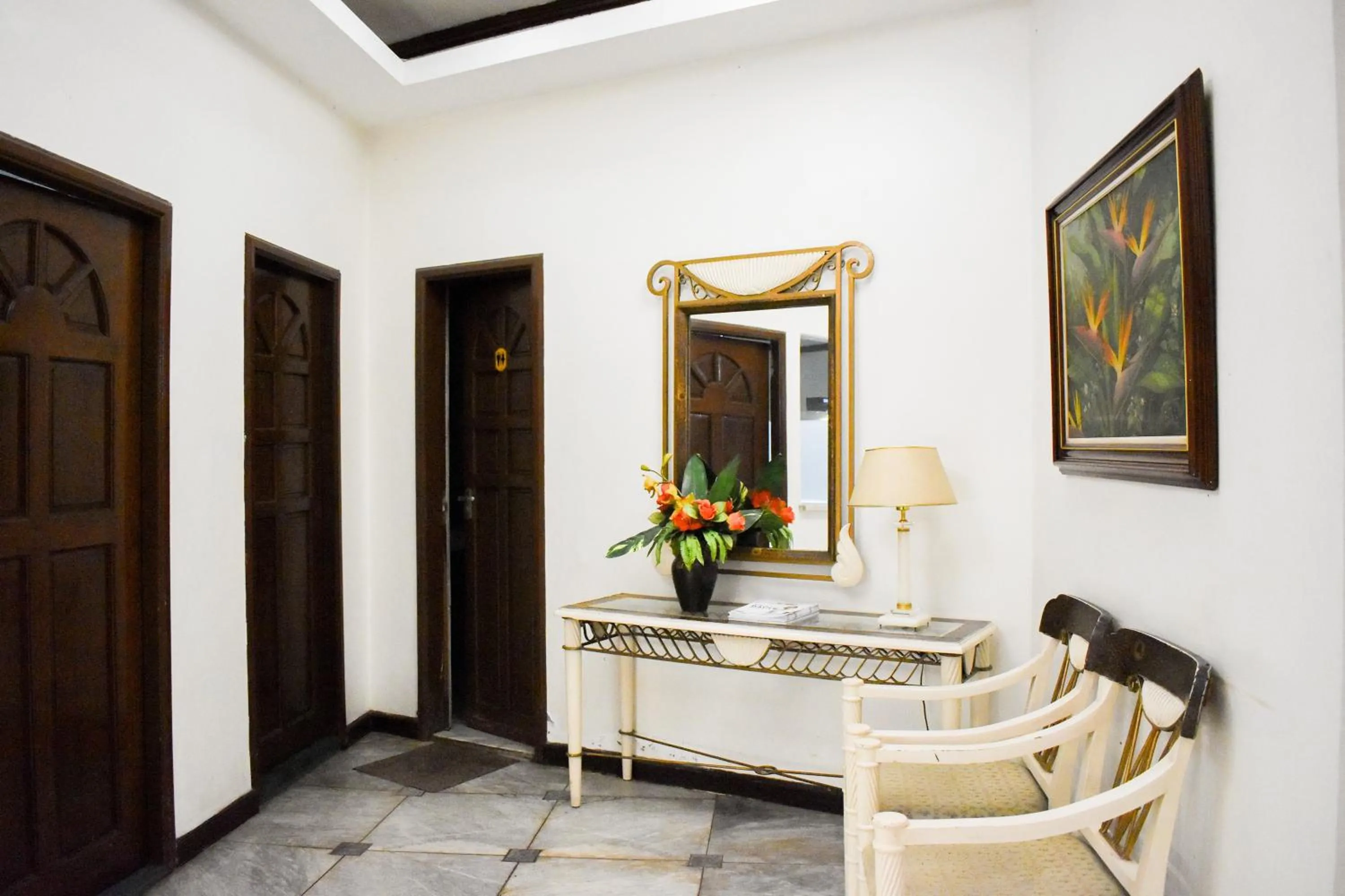 Seating area in Sunette Tower Suites Makati City Center