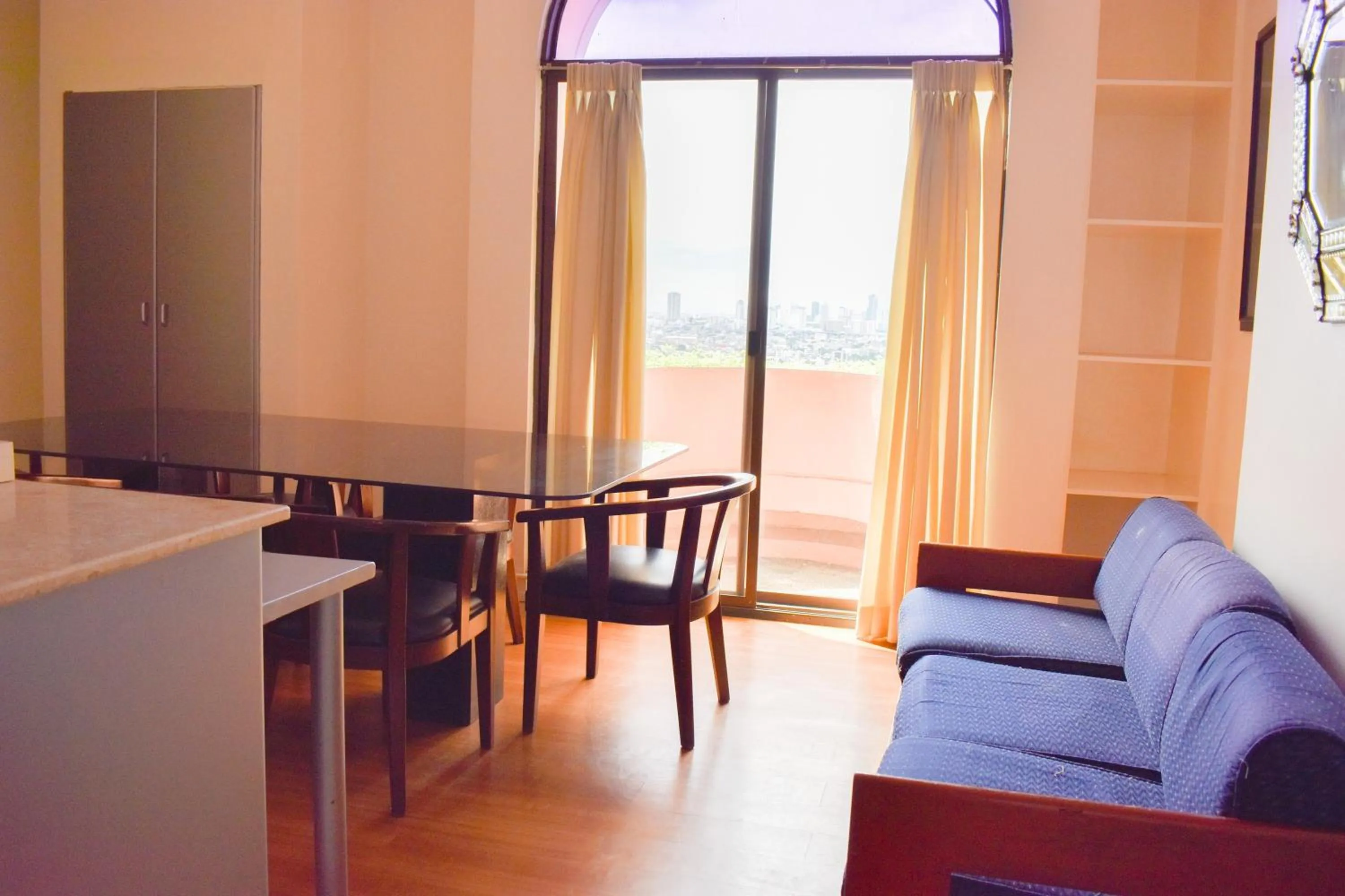 Seating area in Sunette Tower Suites Makati City Center