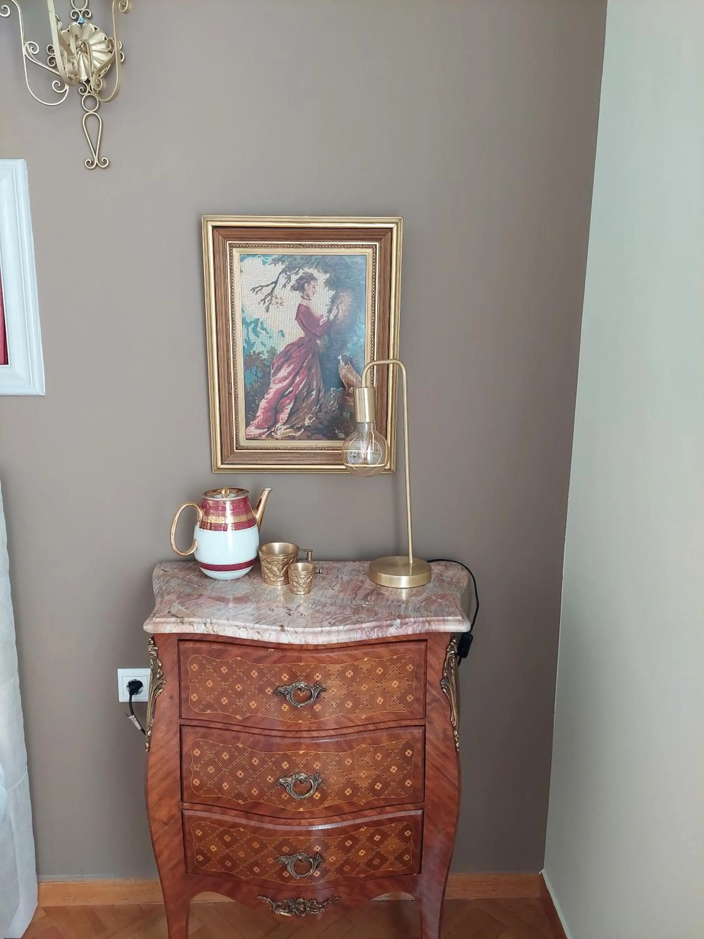 Decorative detail in BMV APARTMENTS