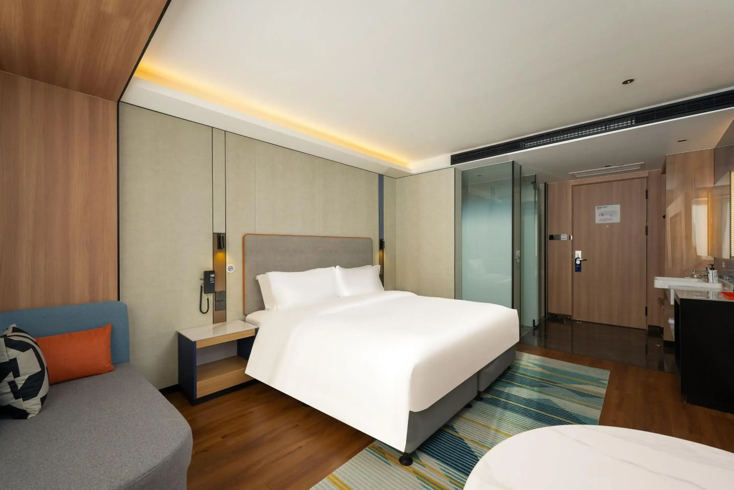 Photo of the whole room in Holiday Inn Express Lanzhou Zhengning Road by IHG Photo of the whole room in Holiday Inn Express Lanzhou Zhengning Road by IHG