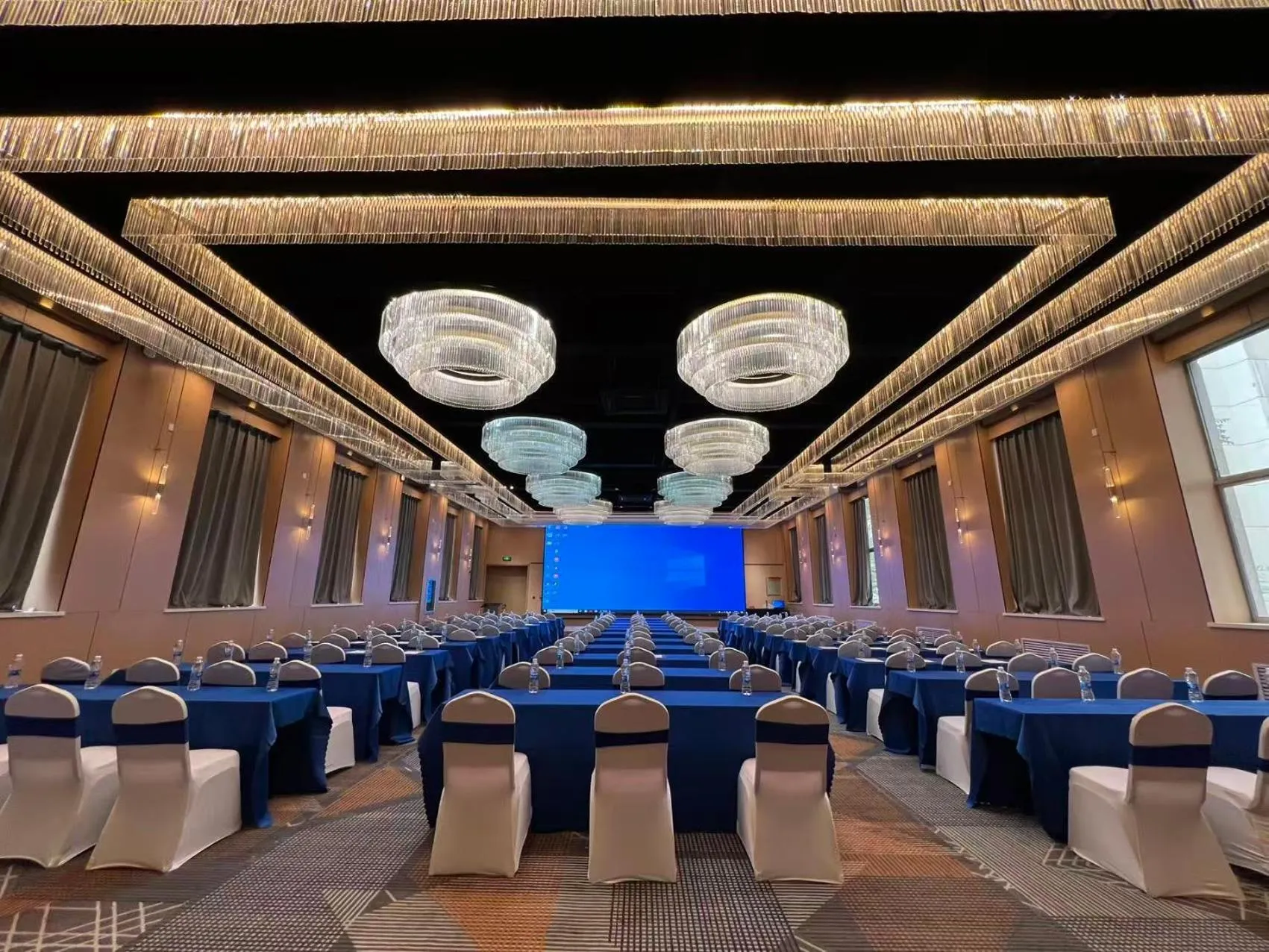 Meeting/conference room in Holiday Inn Express Lanzhou Zhengning Road by IHG