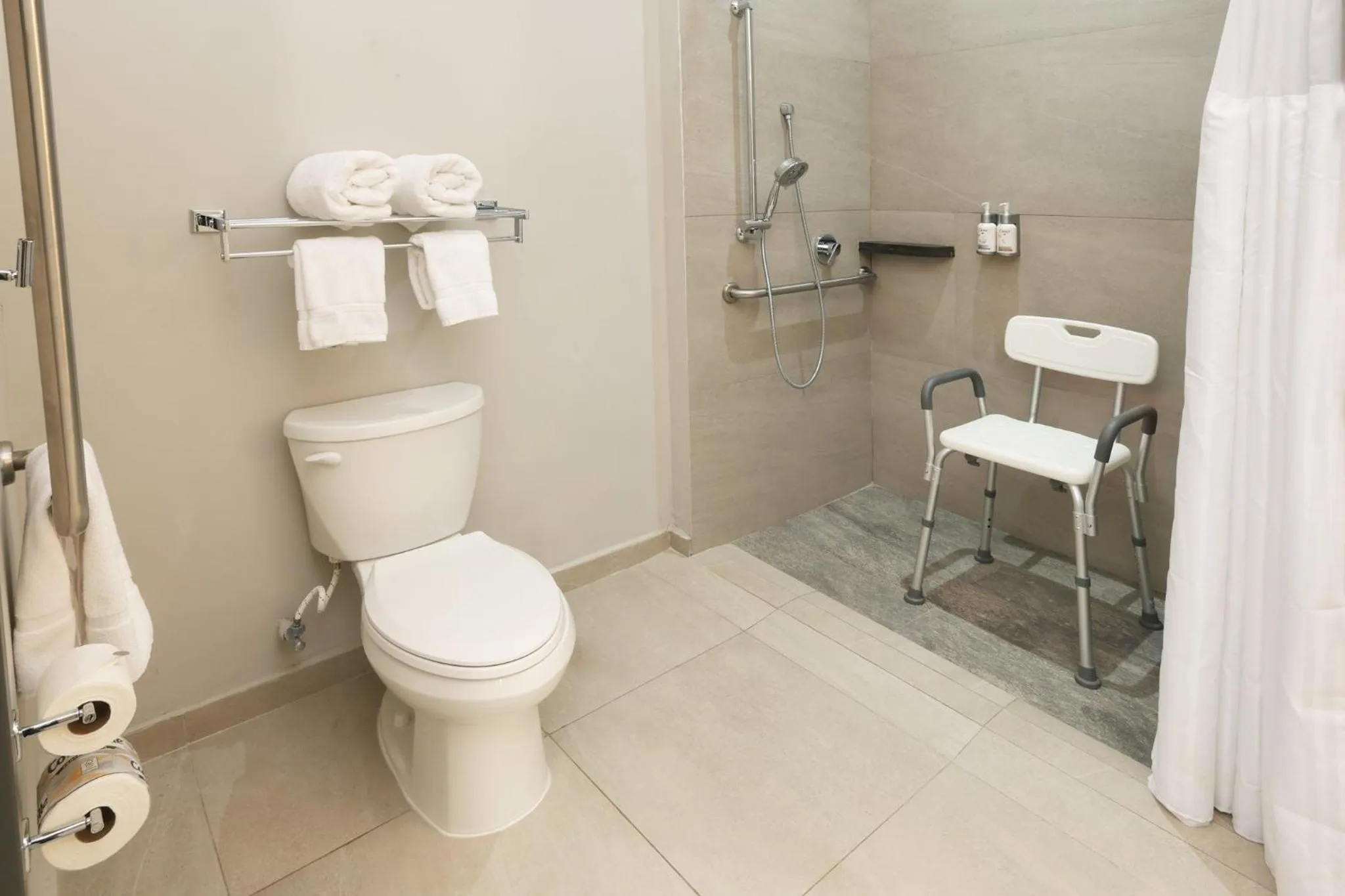 Photo of the whole room in Holiday Inn Navojoa by IHG