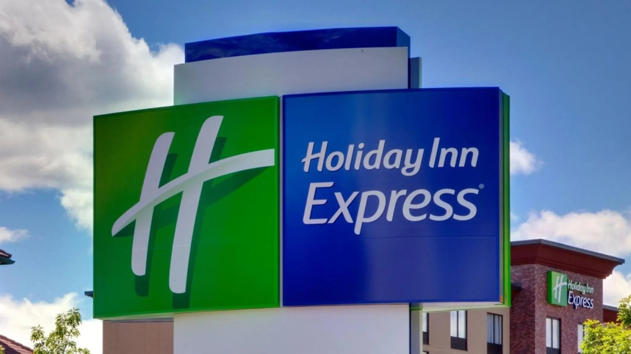 Property building in Holiday Inn Express & Suites Dayton - Highway 90 by IHG
