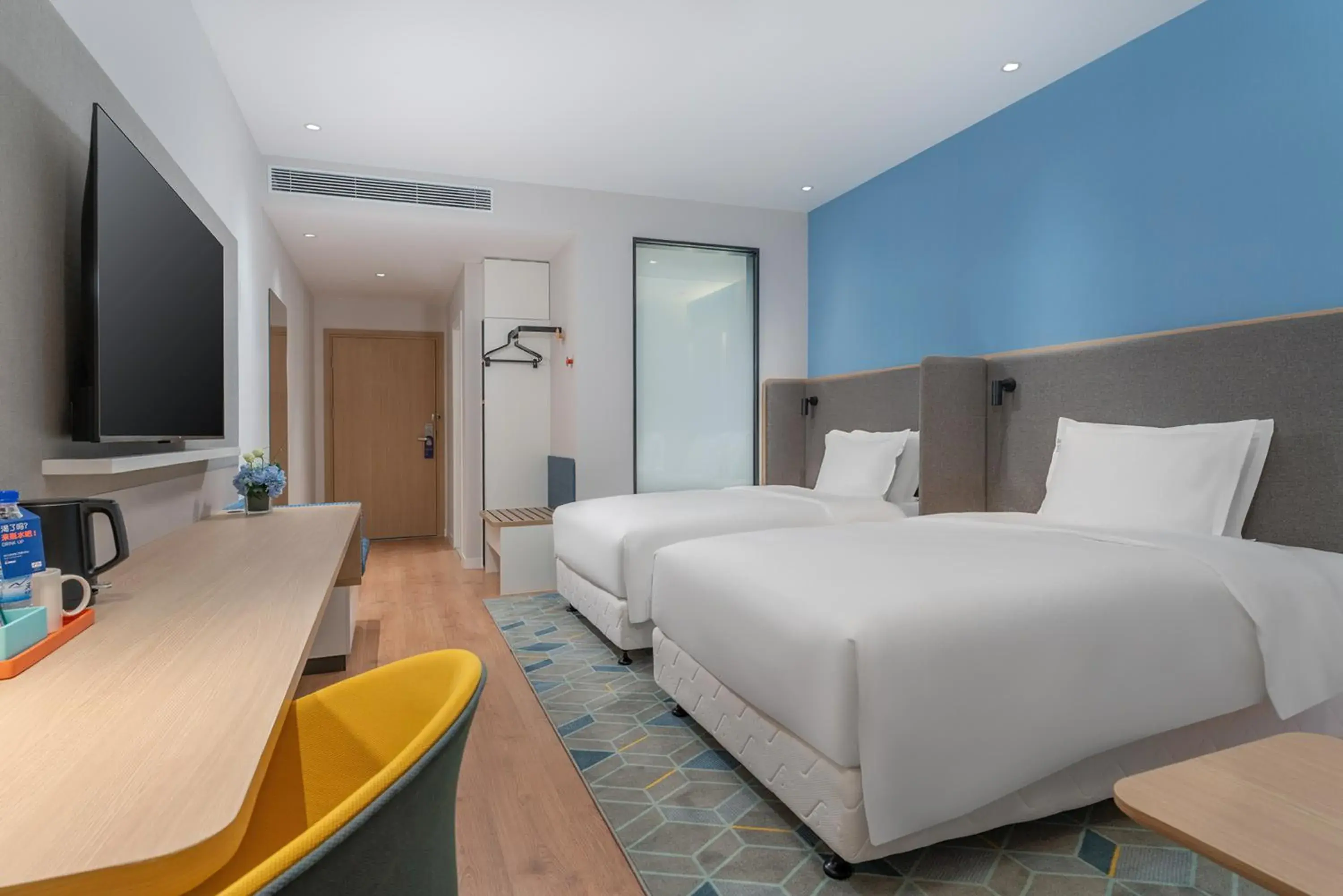 Bed in Holiday Inn Express Dandong City Center by IHG Bed in Holiday Inn Express Dandong City Center by IHG