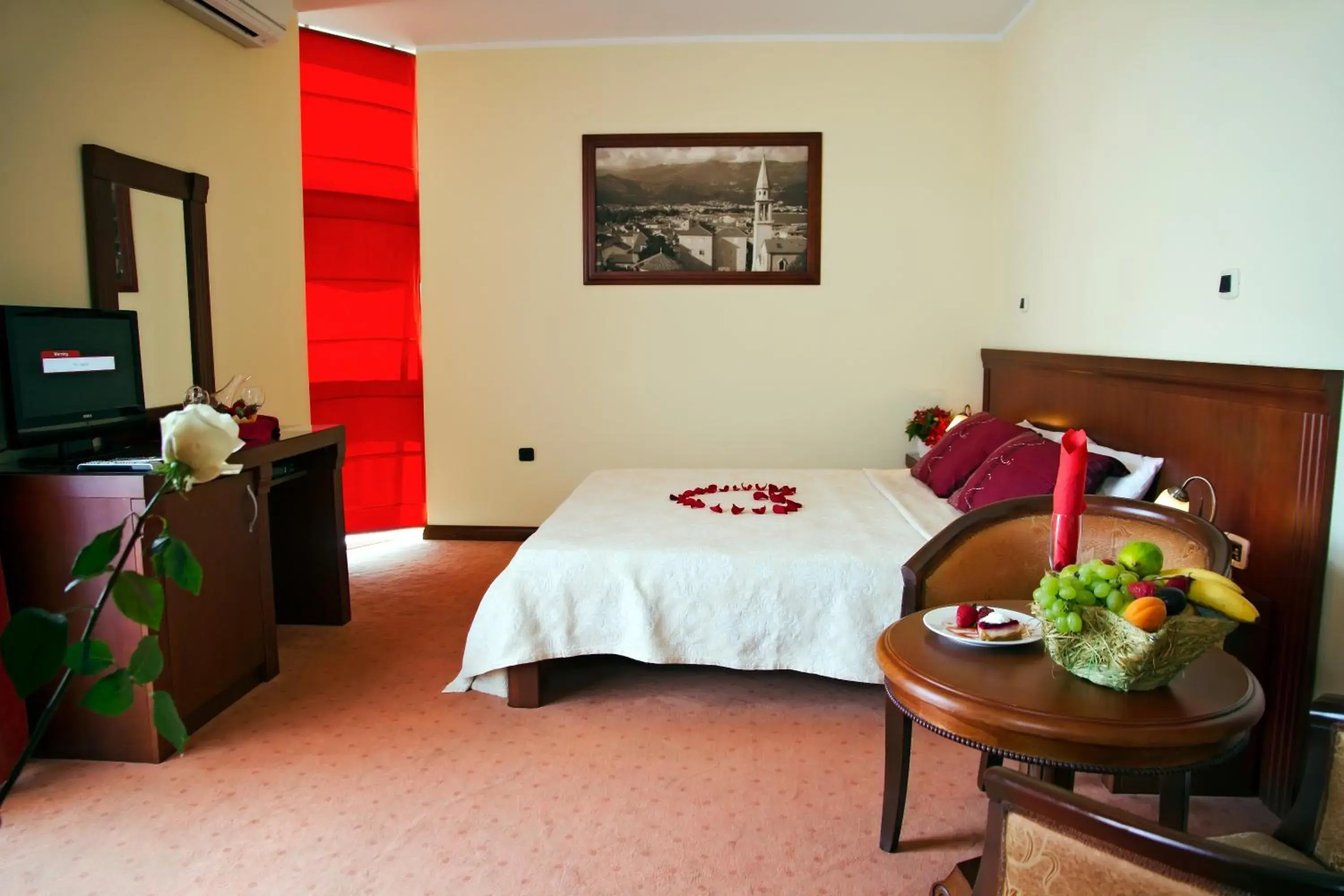 Standard Double Room With Terrace and Sea View in Dolce Vita Standard Double Room With Terrace and Sea View in Dolce Vita