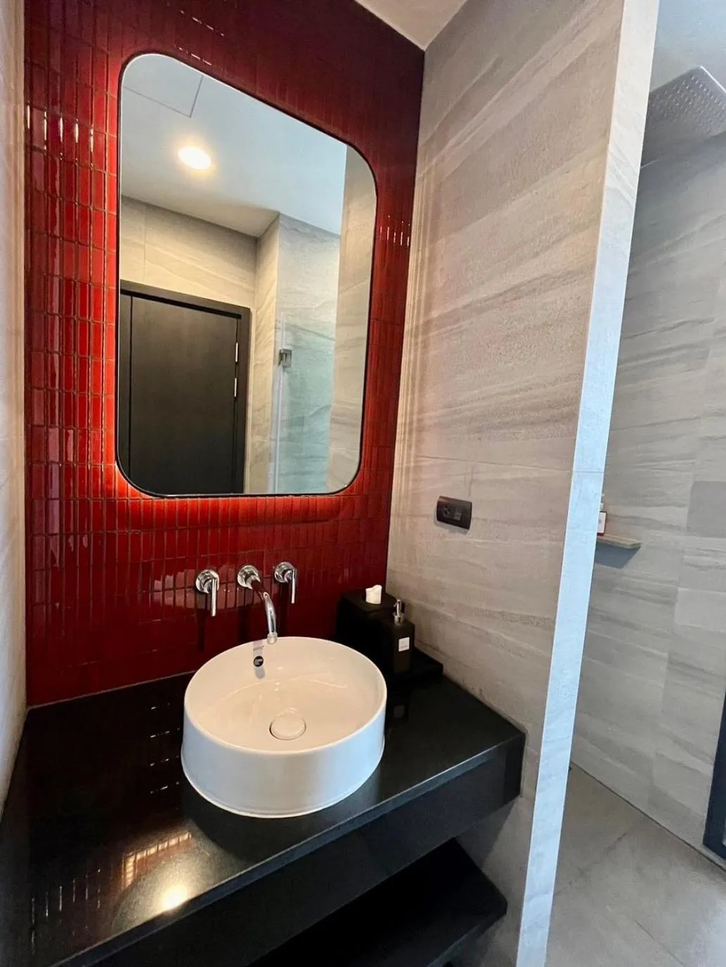 Bathroom in The EDGE Central Pattaya