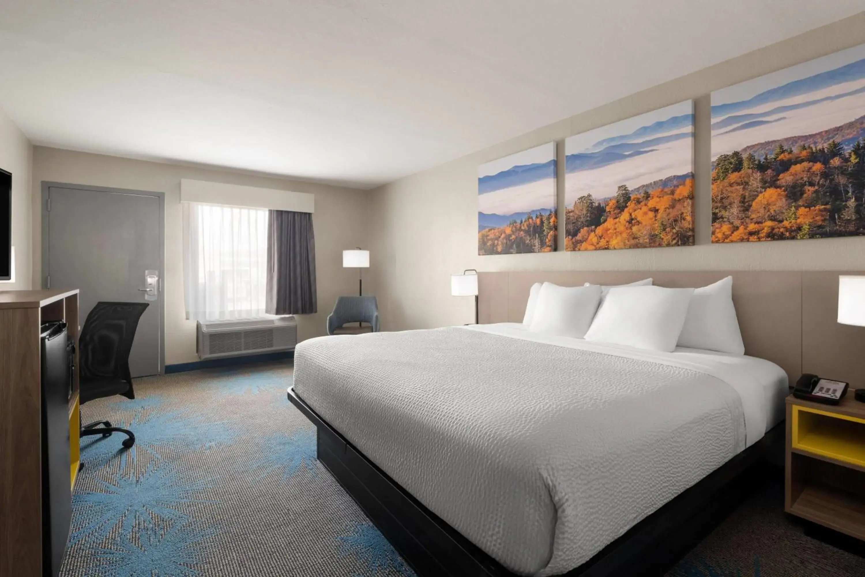 Photo of the whole room, Bed in Days Inn by Wyndham Murphy Photo of the whole room, Bed in Days Inn by Wyndham Murphy