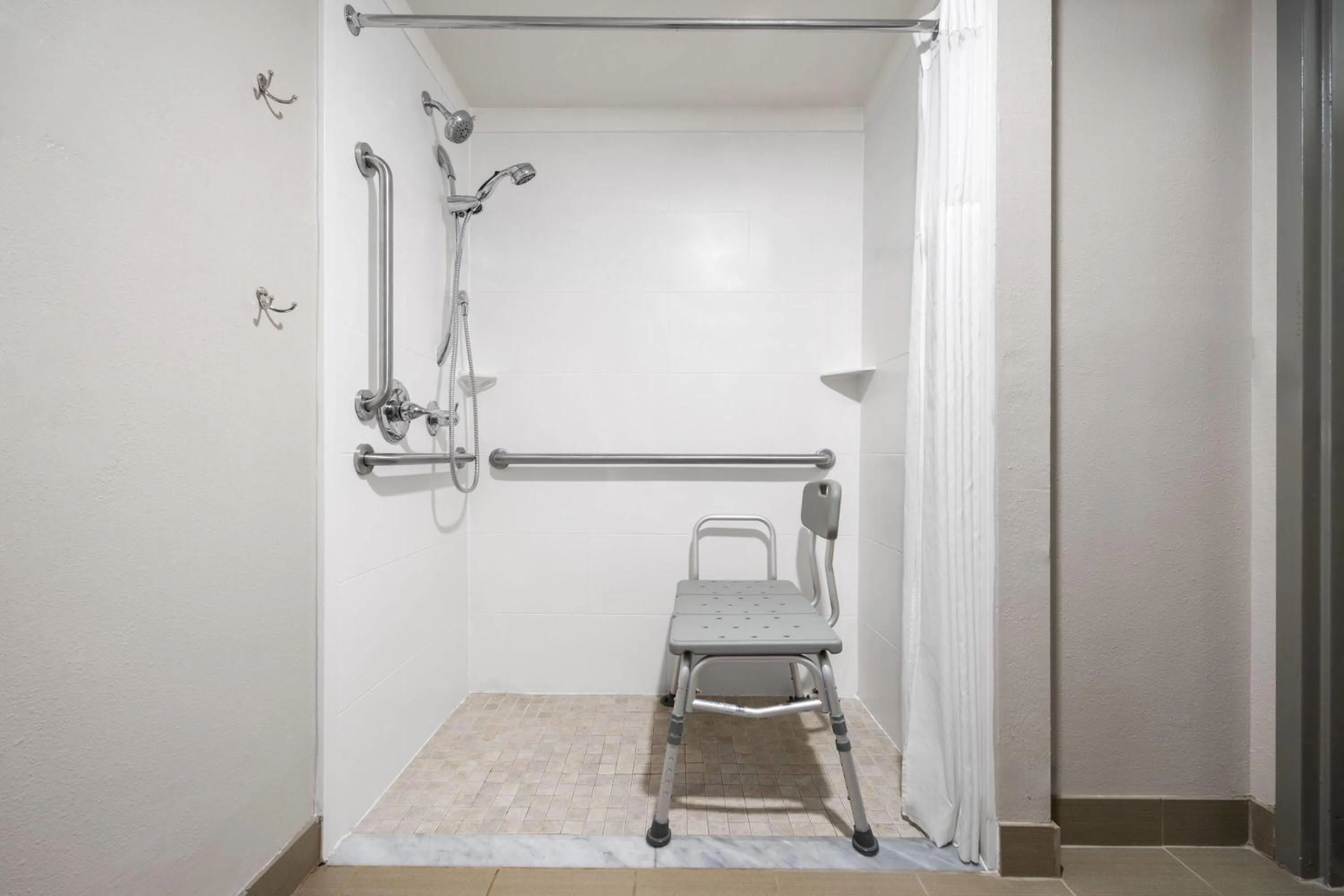 Shower in Days Inn by Wyndham Murphy