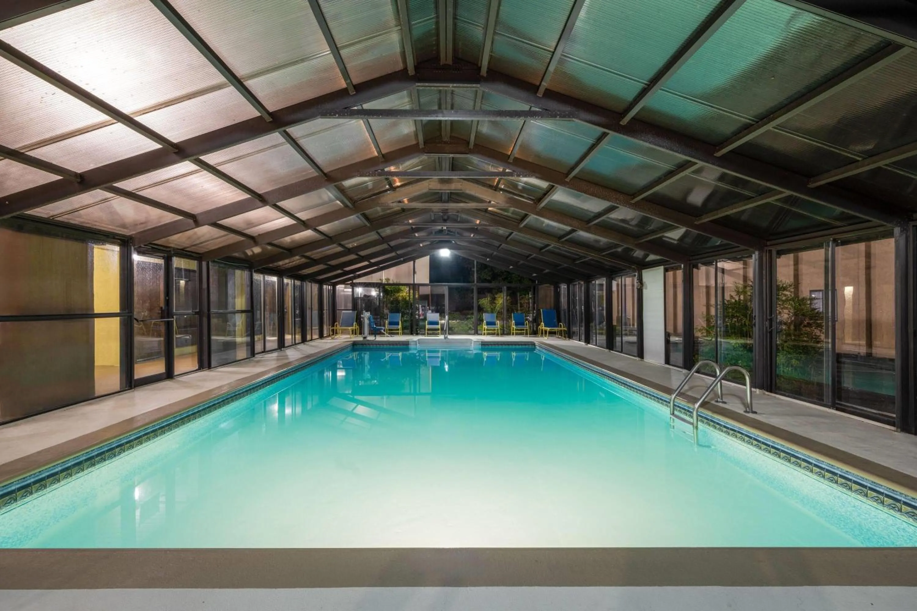 Swimming pool in Days Inn by Wyndham Murphy