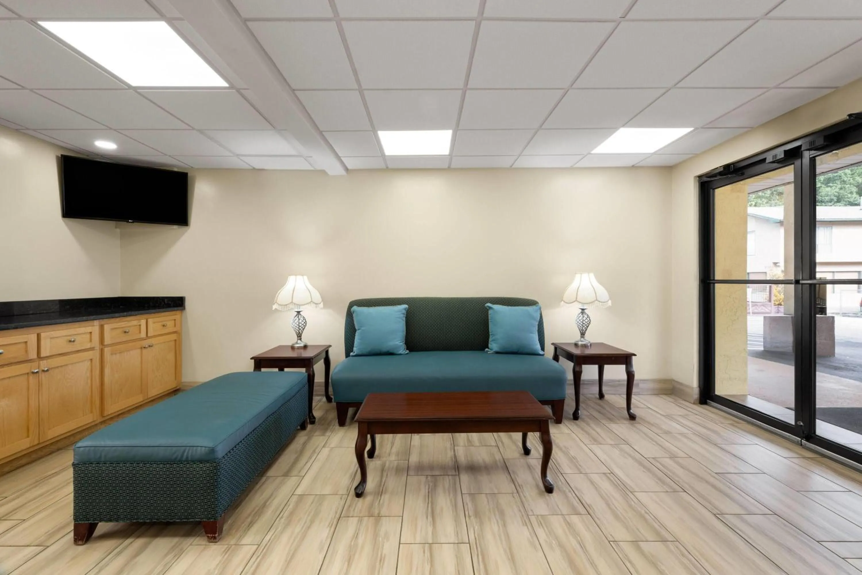 Lobby or reception in Days Inn by Wyndham Murphy