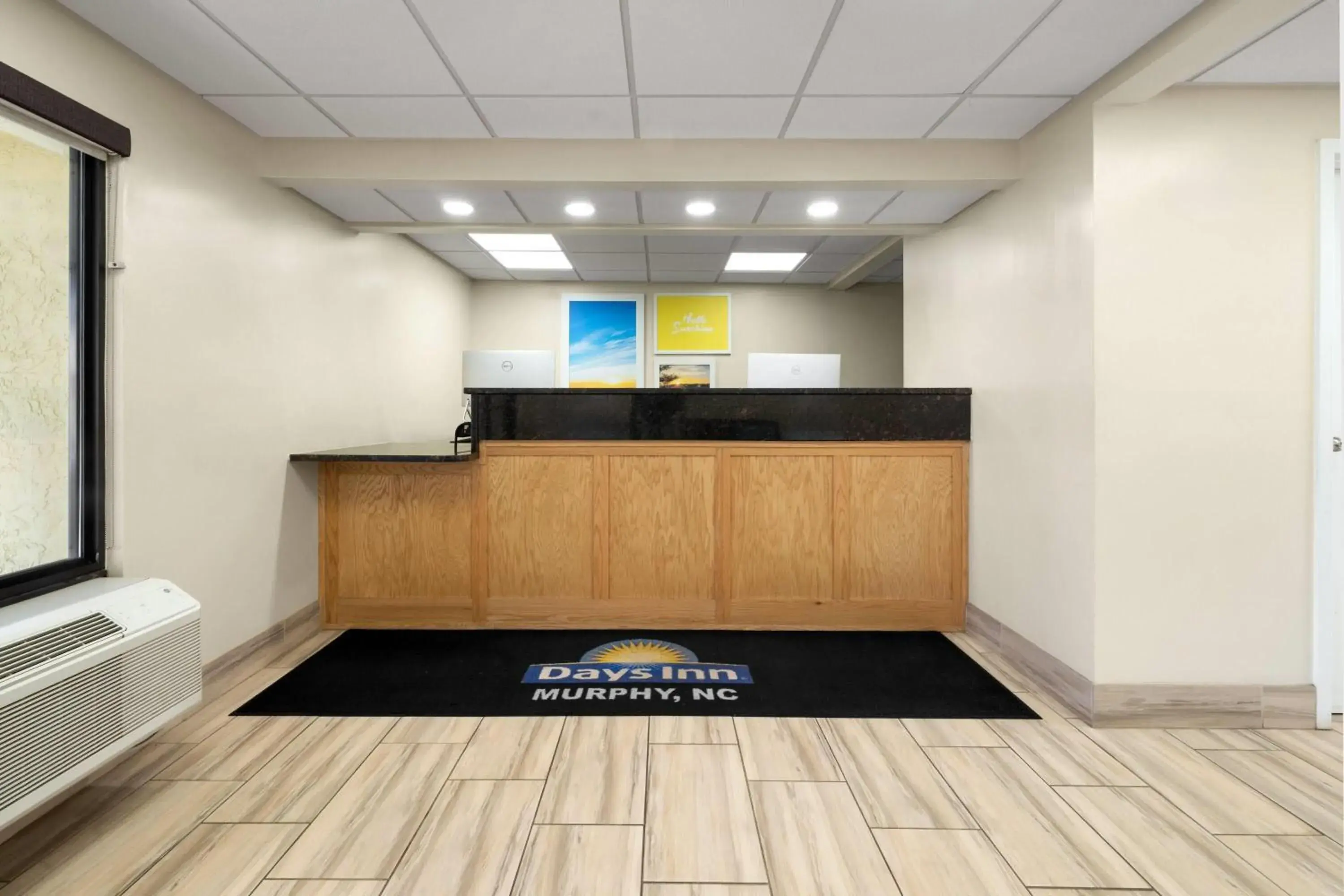 Lobby or reception in Days Inn by Wyndham Murphy Lobby or reception in Days Inn by Wyndham Murphy