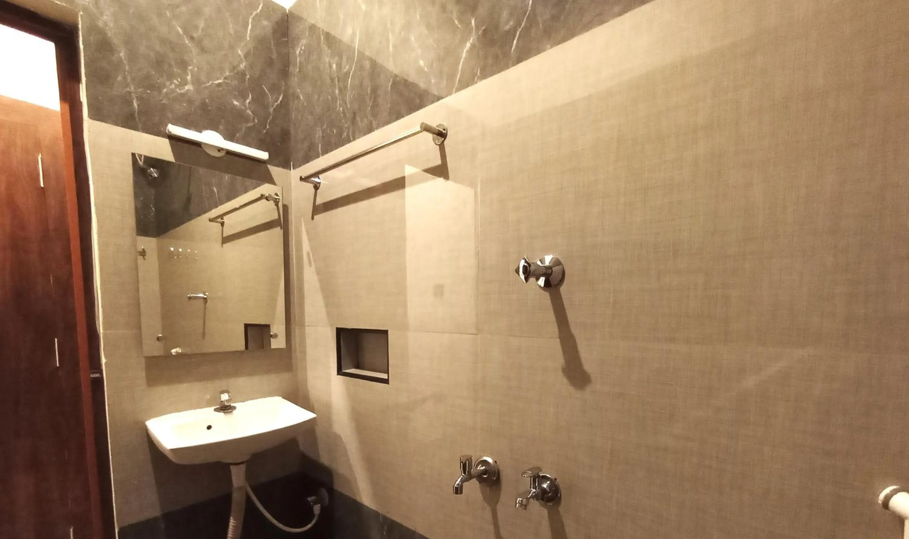 Bathroom in HOTEL ELITE