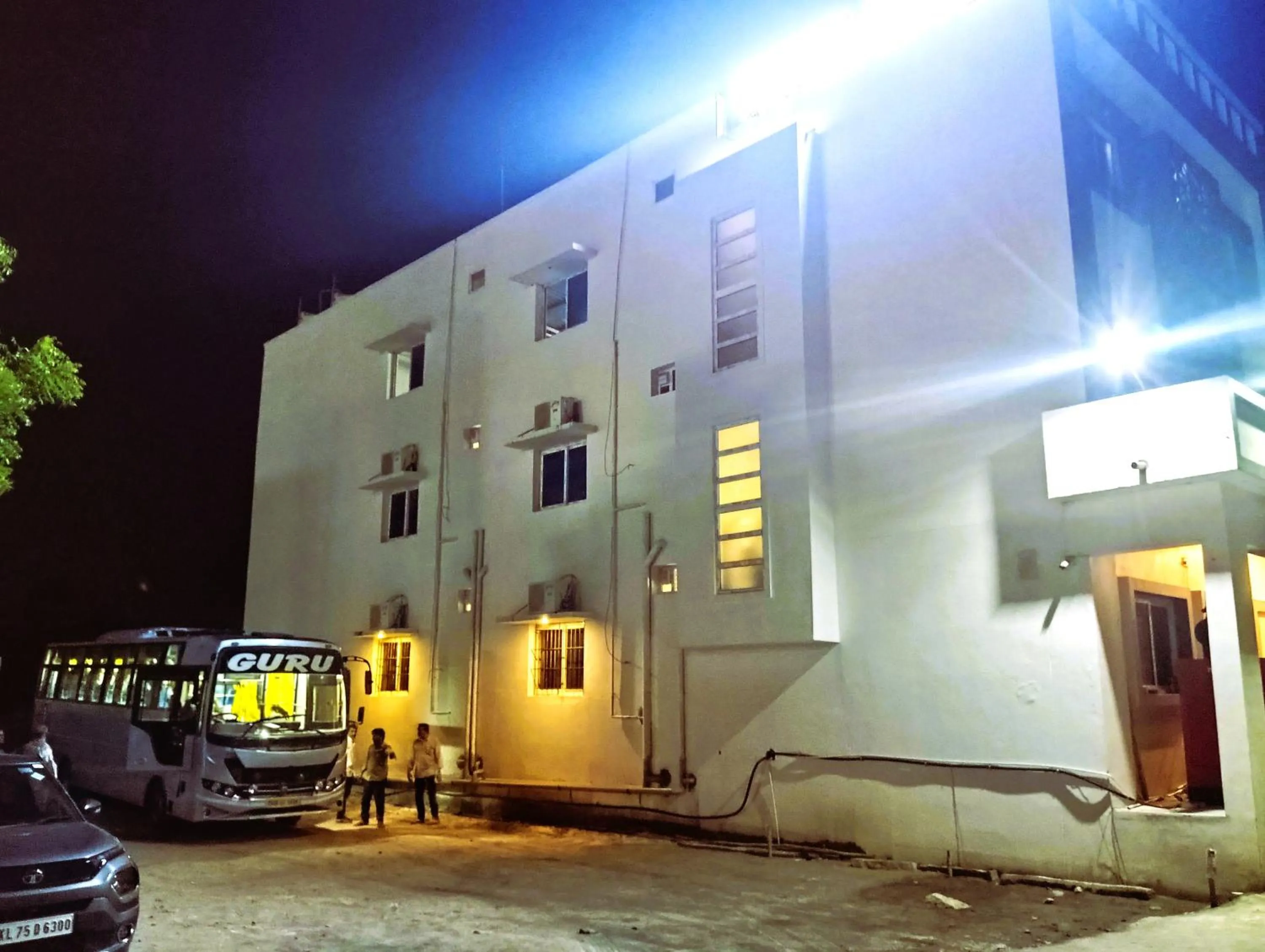 Parking in HOTEL ELITE