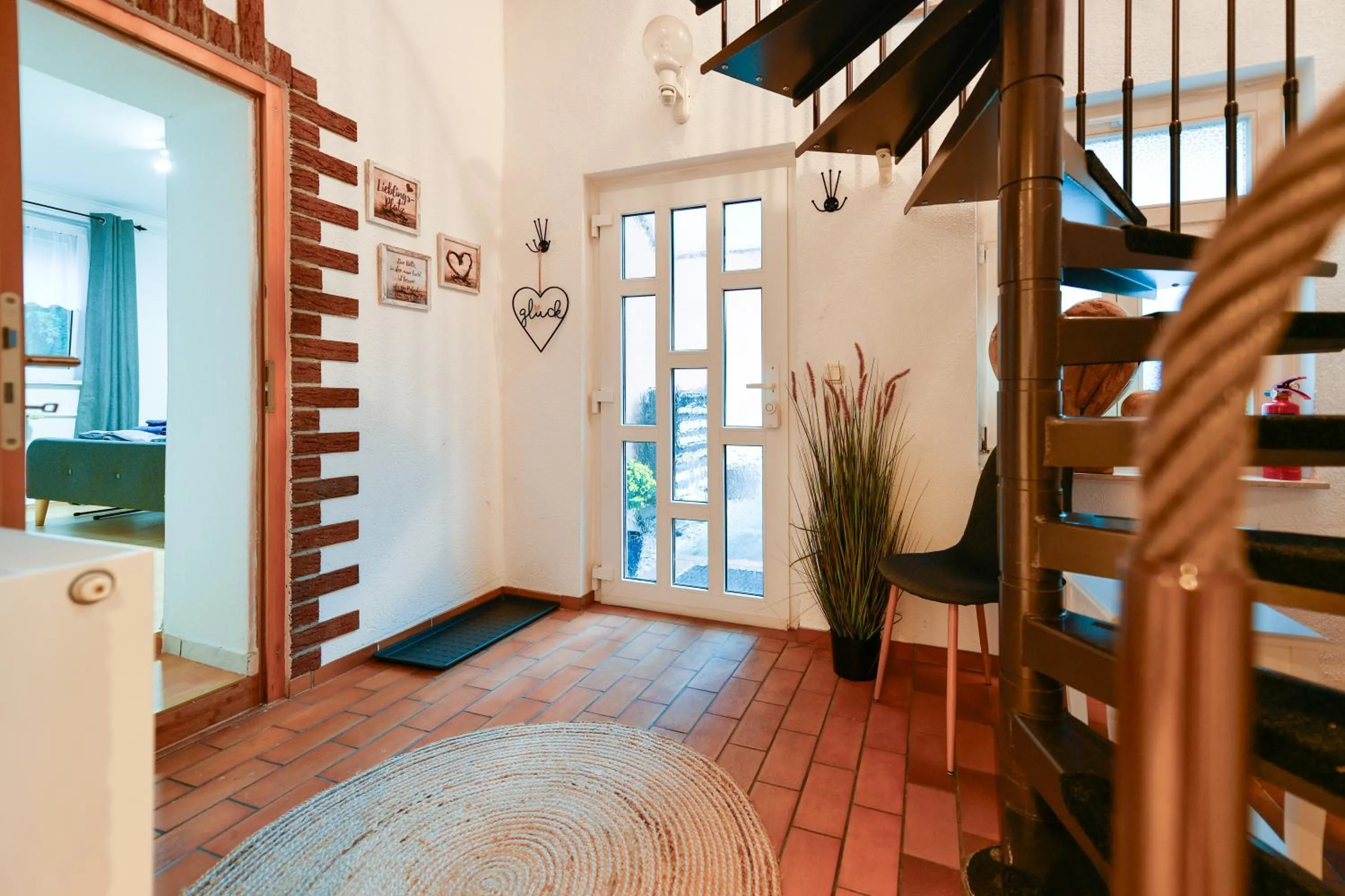 Facade/entrance in Großes Spree Apartment, 3 Schlafzimmer bis 10 Personen, 4x KfZ Parkplatz, Terrasse, Waschtrockner, Wlan, Netflix