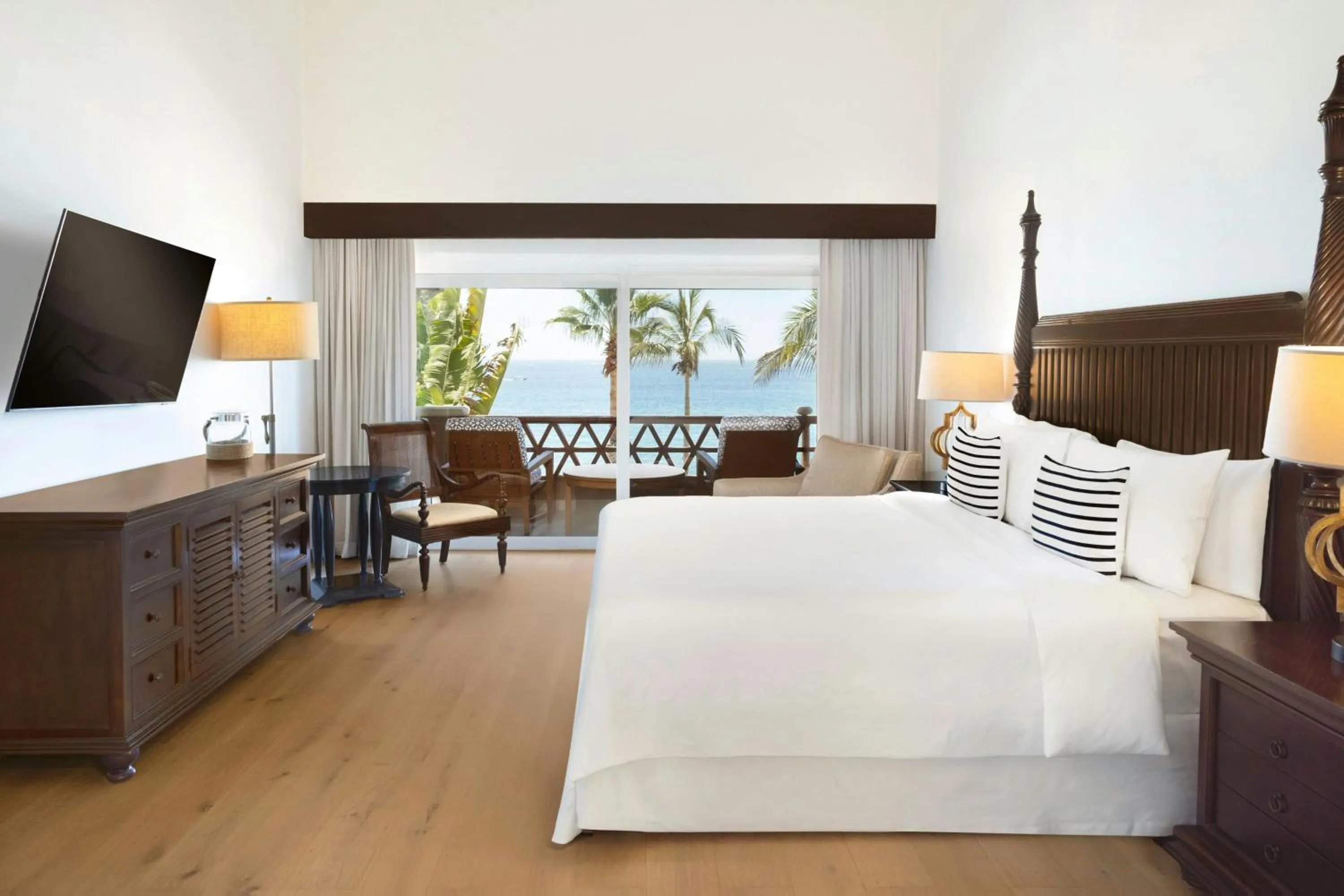 Bedroom, Bed in Hacienda del Mar Los Cabos, an Autograph Collection All-Inclusive Resort