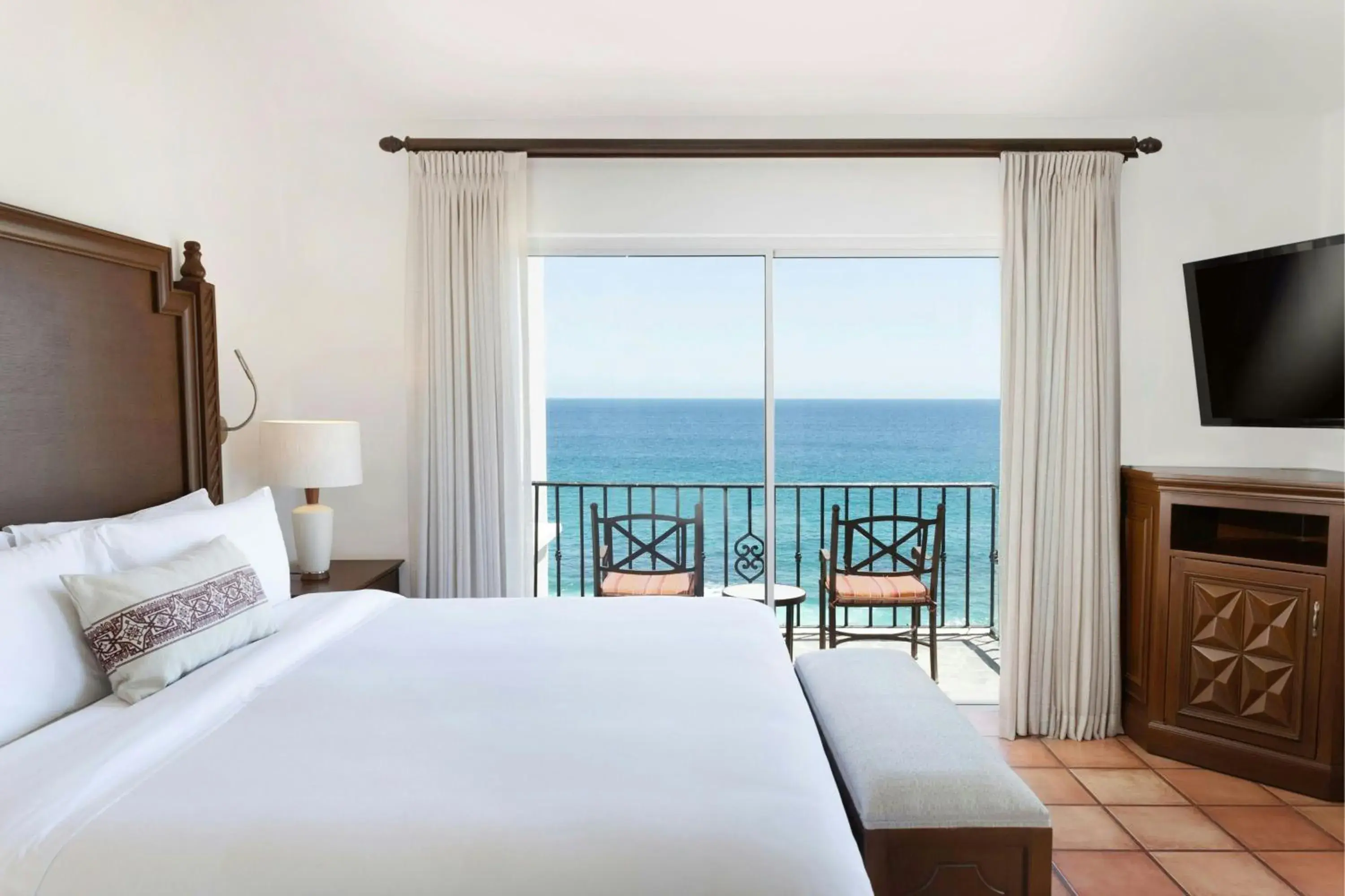 Bedroom, Bed in Hacienda del Mar Los Cabos, an Autograph Collection All-Inclusive Resort Bedroom, Bed in Hacienda del Mar Los Cabos, an Autograph Collection All-Inclusive Resort