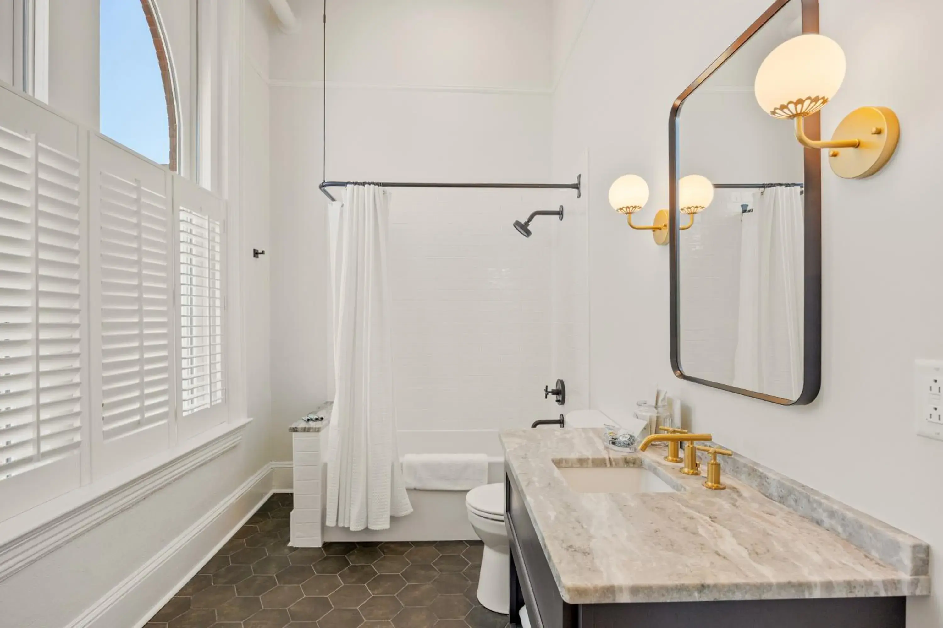 Superior King Room in The McKey Superior King Room in The McKey