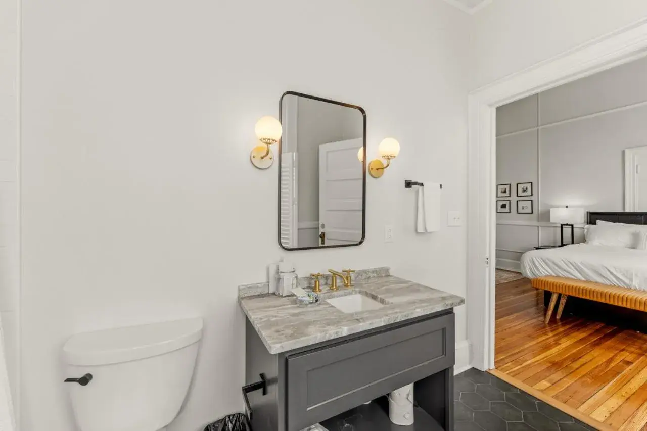 King Room in The McKey King Room in The McKey