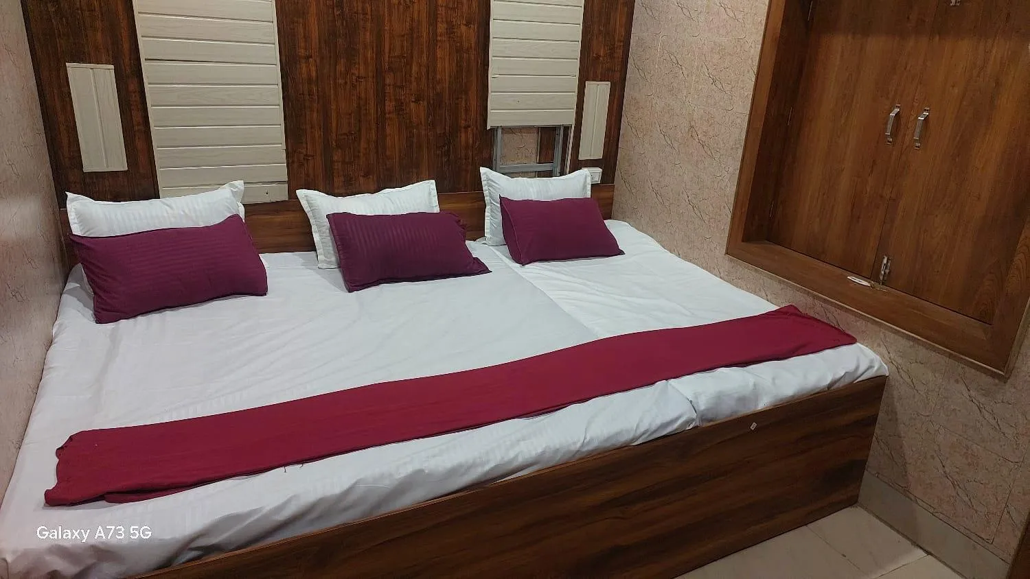 Bed in Annu Bhai Sewa Sadan