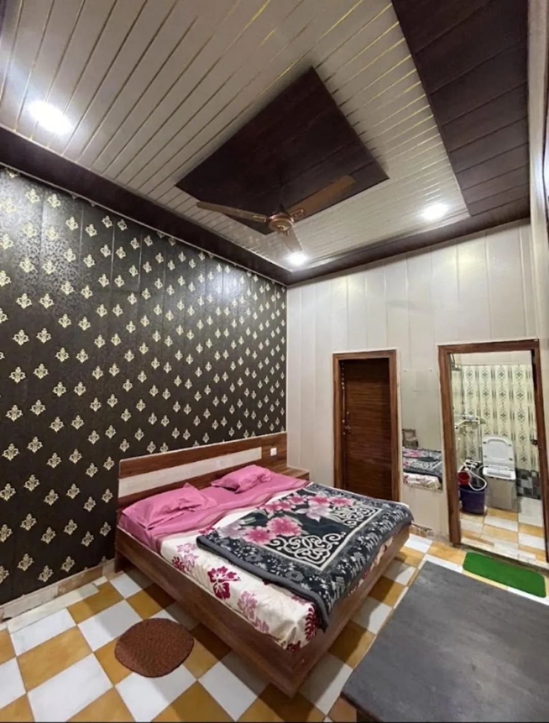 Bed in Annu Bhai Sewa Sadan