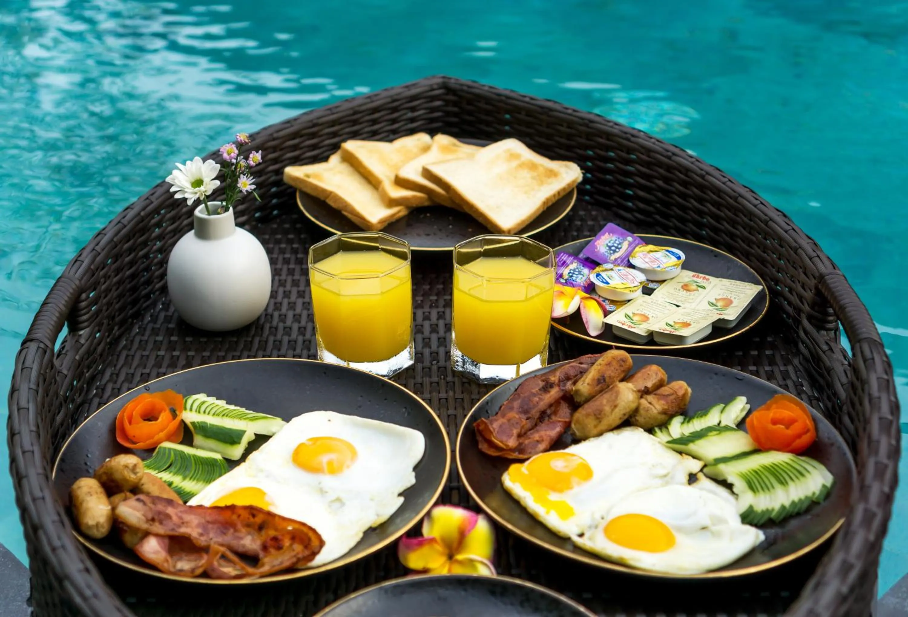 Food in Navya Villas