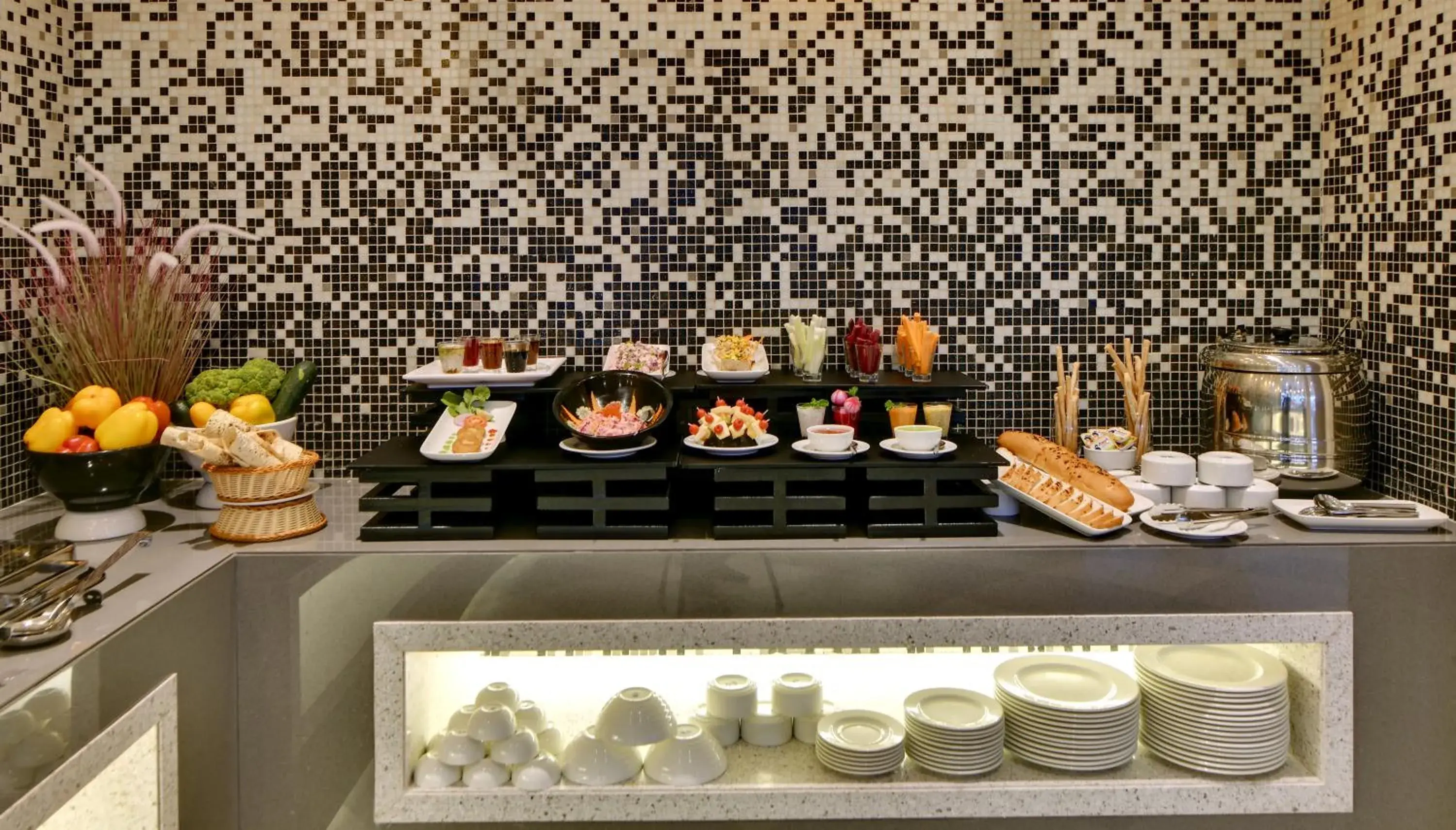 Restaurant/places to eat in Click Hotel Pithampur Restaurant/places to eat in Click Hotel Pithampur