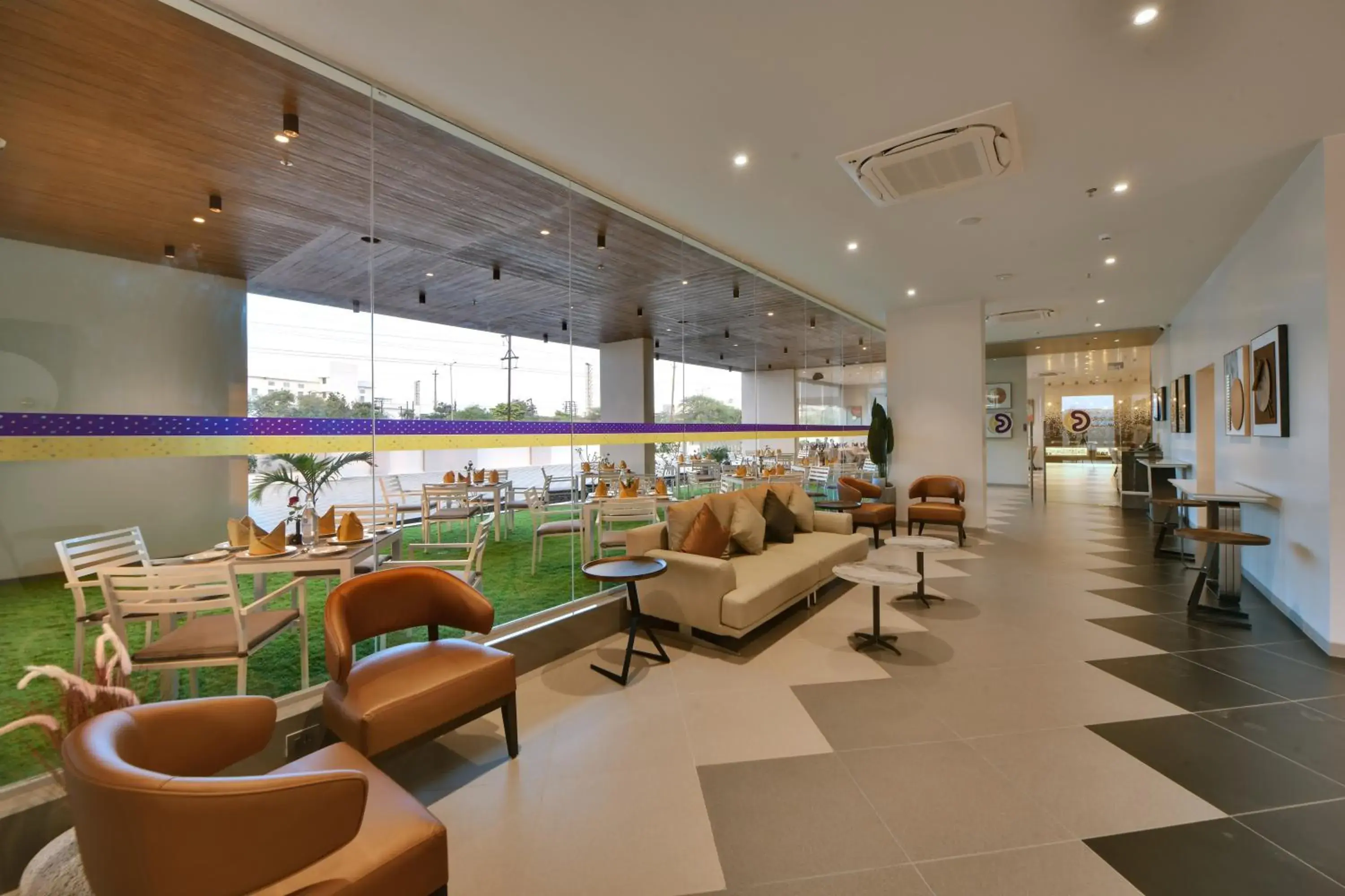 Property building in Click Hotel Pithampur Property building in Click Hotel Pithampur